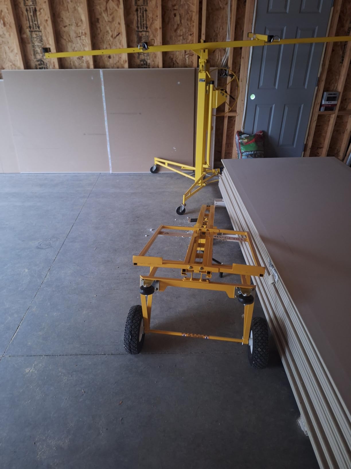 PANELLIFT HANGPRO Drywall Lift for Walls Model 100, 10 ft 150 lbs Capacity, One Person Drywall Installation, Sheetrock Installation, Hang Drywall, Easy Transport customer photo 1