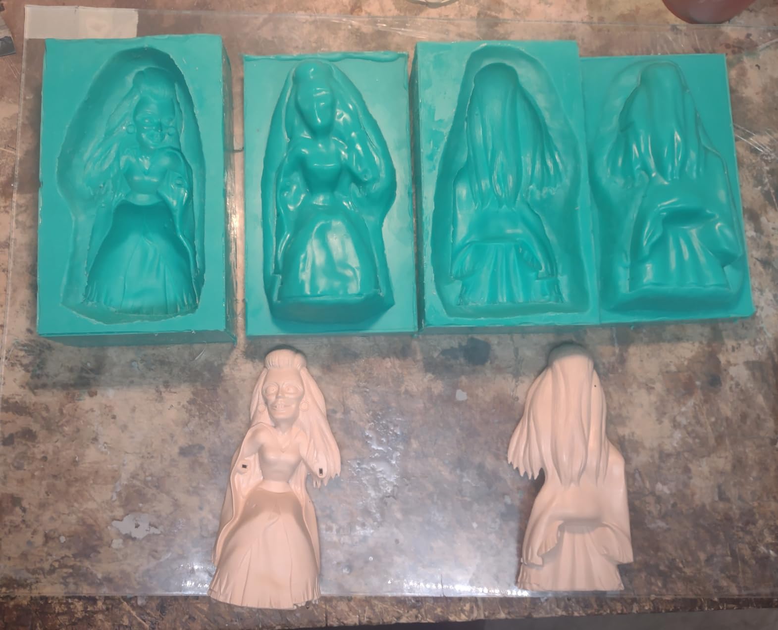 74oz Platinum Silicone Mold Making Kit with Molds Housing & Mixing Cups, 1:1 Ratio, 20A Medium Hardness customer photo 1