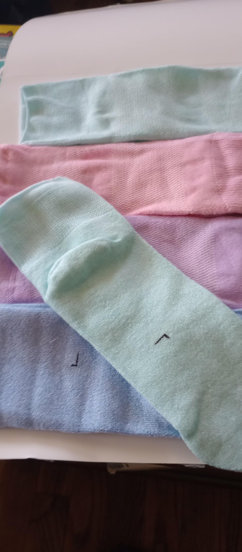 Revosoxs Diabetic Socks for Women Men,5 Pairs Non Binding Diabetic Ankle Wide Stretchy Loose Seamless Socks 7-9 9-11 customer photo 2