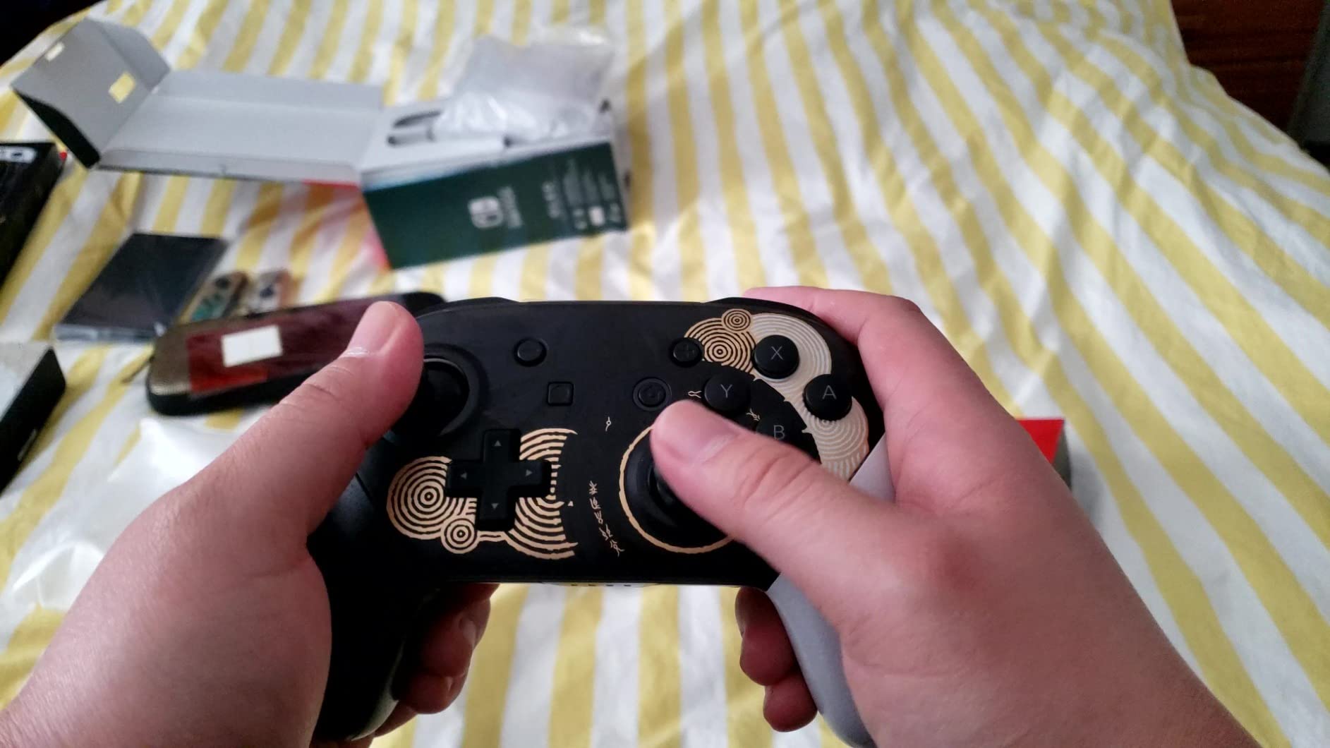 Nintendo Switch Pro Controller - The Legend of Zelda: Tears of the Kingdom Edition customer photo 1