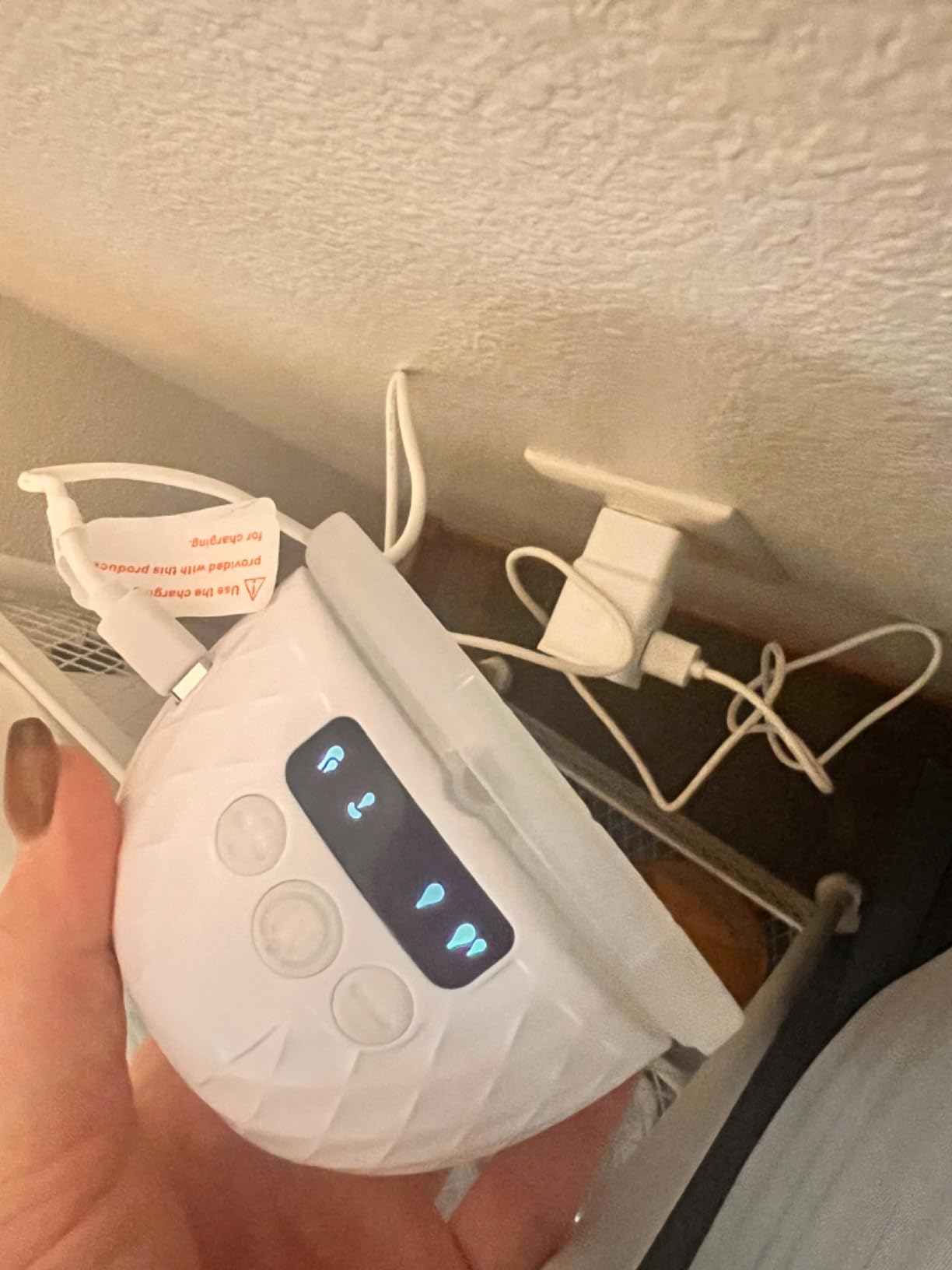 Paruu P10 Hands-Free Breast Pump Wearable, 338mmHg Strong Suction, Low Noise, 4 Modes & 9 Levels, Electric Breast Pump Portable, Smart Display, 19/21/24/28mm Insert/Flange, 2 Pack (White) customer photo 2