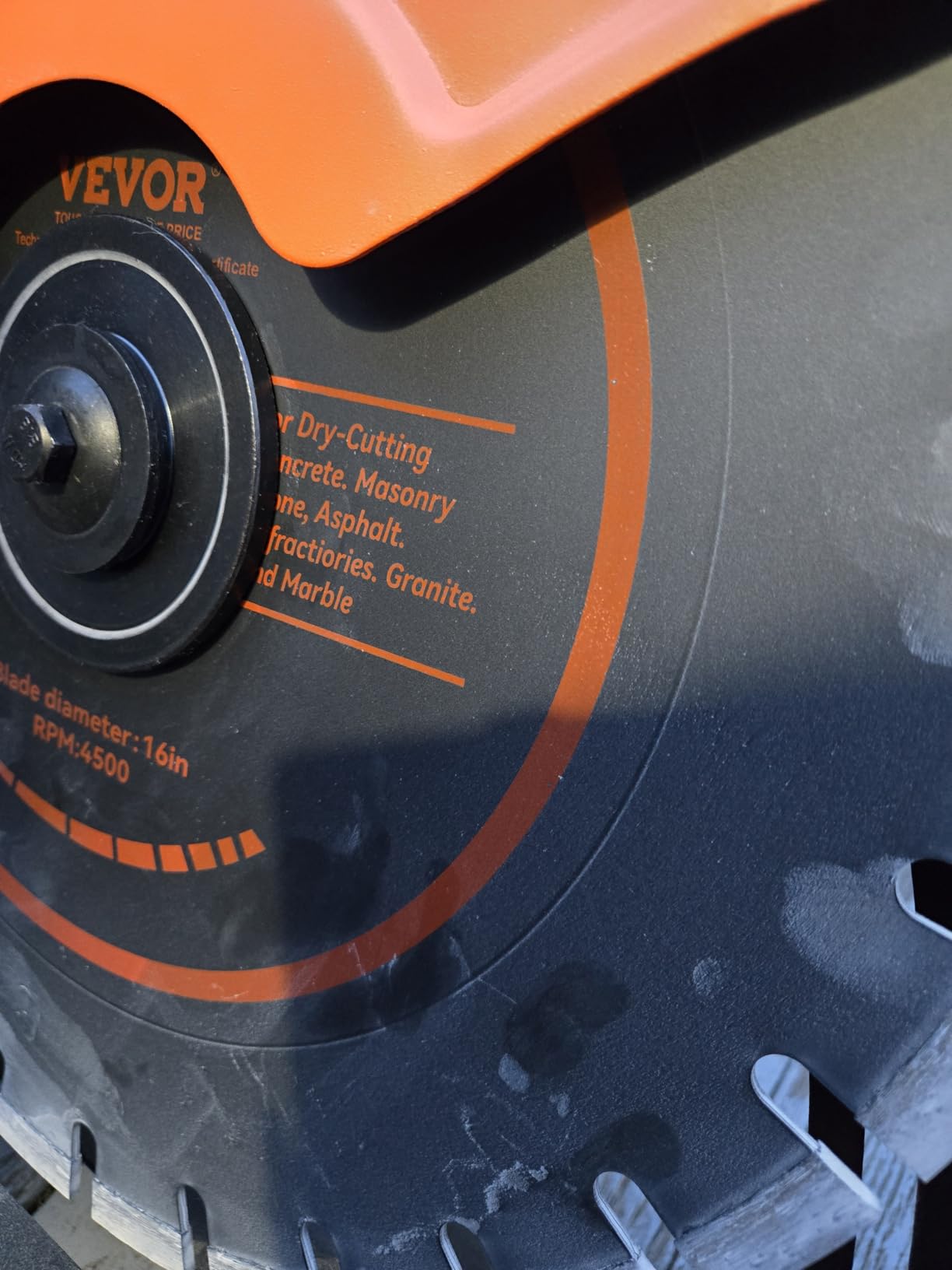 VEVOR Electric Concrete Cutter, 9 in Circular Saw with 3.5 in Cutting Depth, Wet/Dry Disk Cutter Includes Water Line, Pump and Blade, for Stone, Brick, Porcelain, Concrete, 1800W Motor customer photo 1