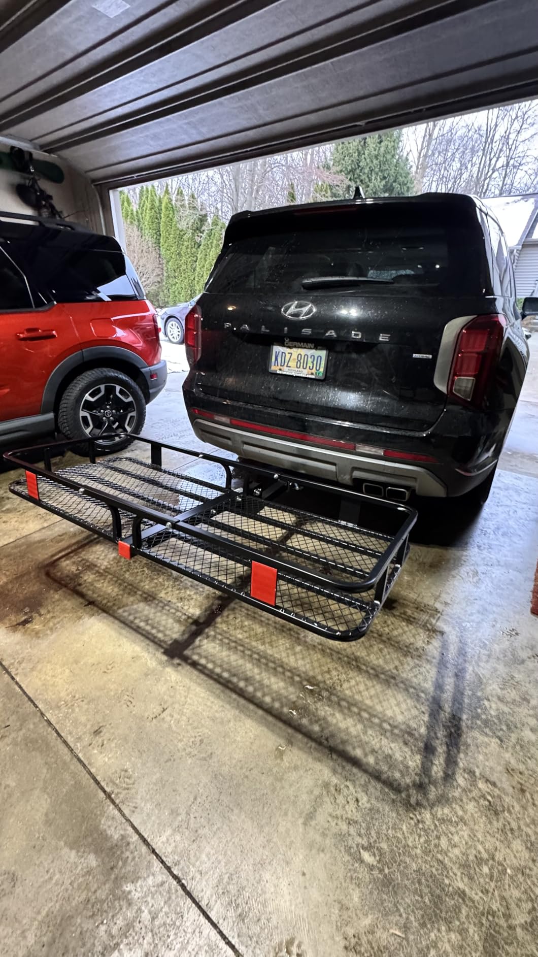 VEVOR 60x24x6 Folding Hitch Carrier with Waterproof Bag customer photo 1