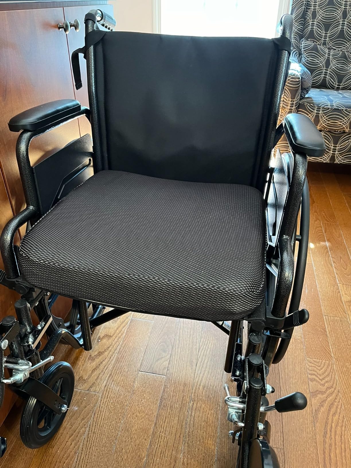 CYLEN Ifoam Gel Infused Memory Foam Layer Wheelchair Cushion - Seat Cushion for Wheelchair-Office Chair, Kitchen Chair, Car Seats-Pressure Sore and Tailbone Pain Relief-High Dense Polyfoam Base customer photo 2