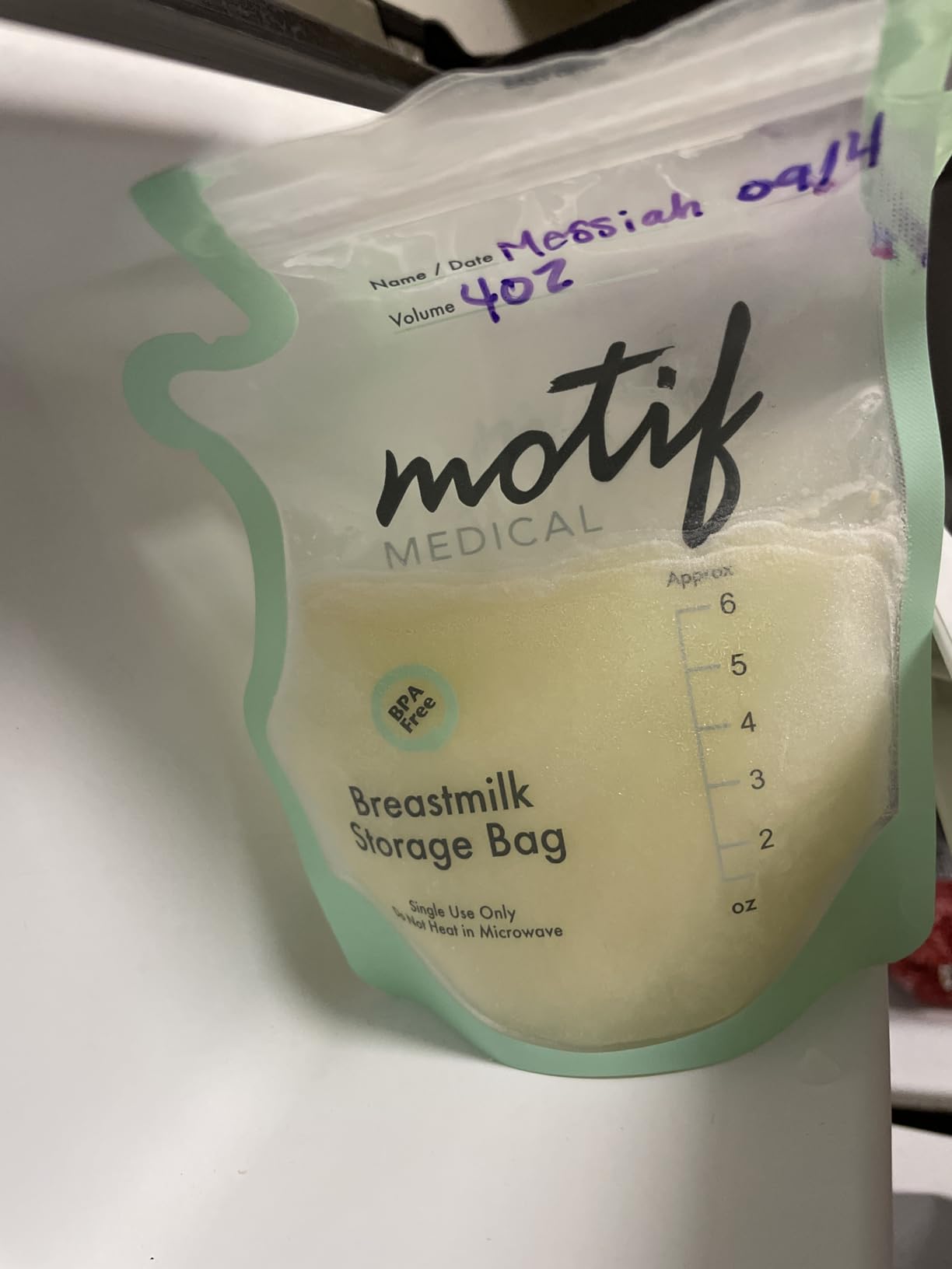 Motif Medical Breastmilk Storage Bags - Breastmilk Freezer Bags w/Easy Pour Spout, Write-On Label - Leak-Proof Double Zipper Milk Bags for Breastmilk - Breastfeeding Mom Gifts (6 oz, 100 Count) customer photo 1
