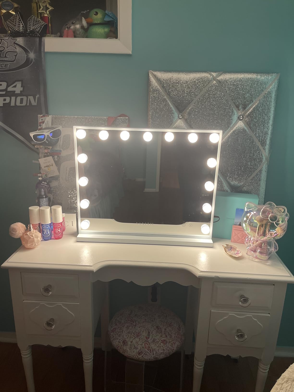 VANITII Vanity Hollywood Mirror with Lights Speaker USB Charging Lighted Makeup Mirror with Bulbs 3 Lighting Modes and Desktop Light up Mirror for Bedroom Dressing Room customer photo 1
