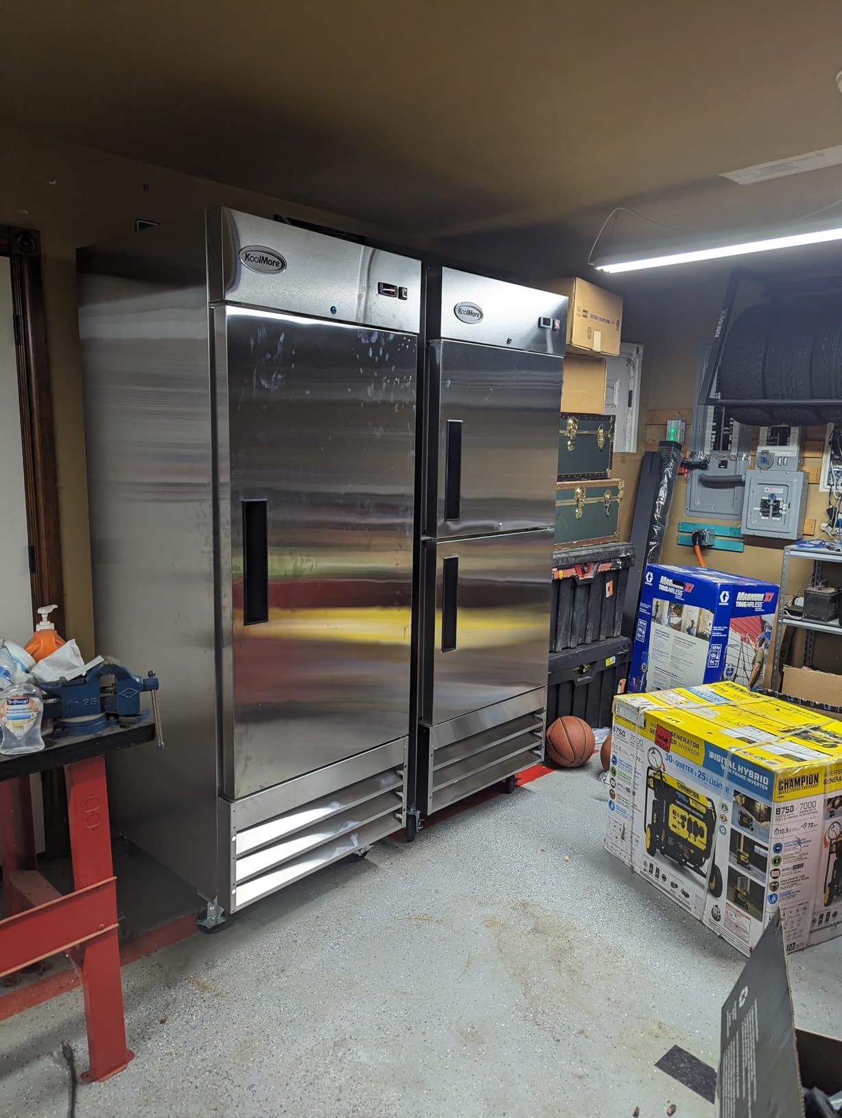 KoolMore 80 in. Three-Door Stainless Steel Upright Commercial Reach-in Refrigerator, ETL LISTED - 72 cu. ft. (RIR-3D-SS) customer photo 1