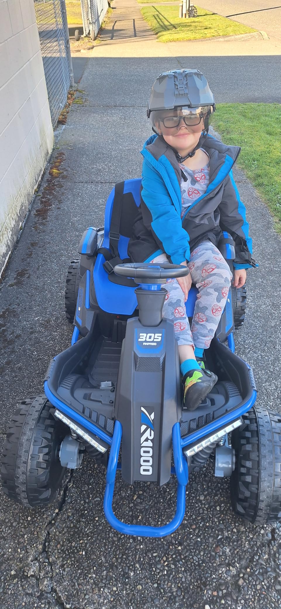 ANPABO 24V 4x4 Ride On Toys for Big Kids Aged 3-12 Green-4x200W Motors, 5MPH, Wide Adjustable Seat, Parent Remote, Metal Frame, Shock Absorber, for Off-Road Ride customer photo 1