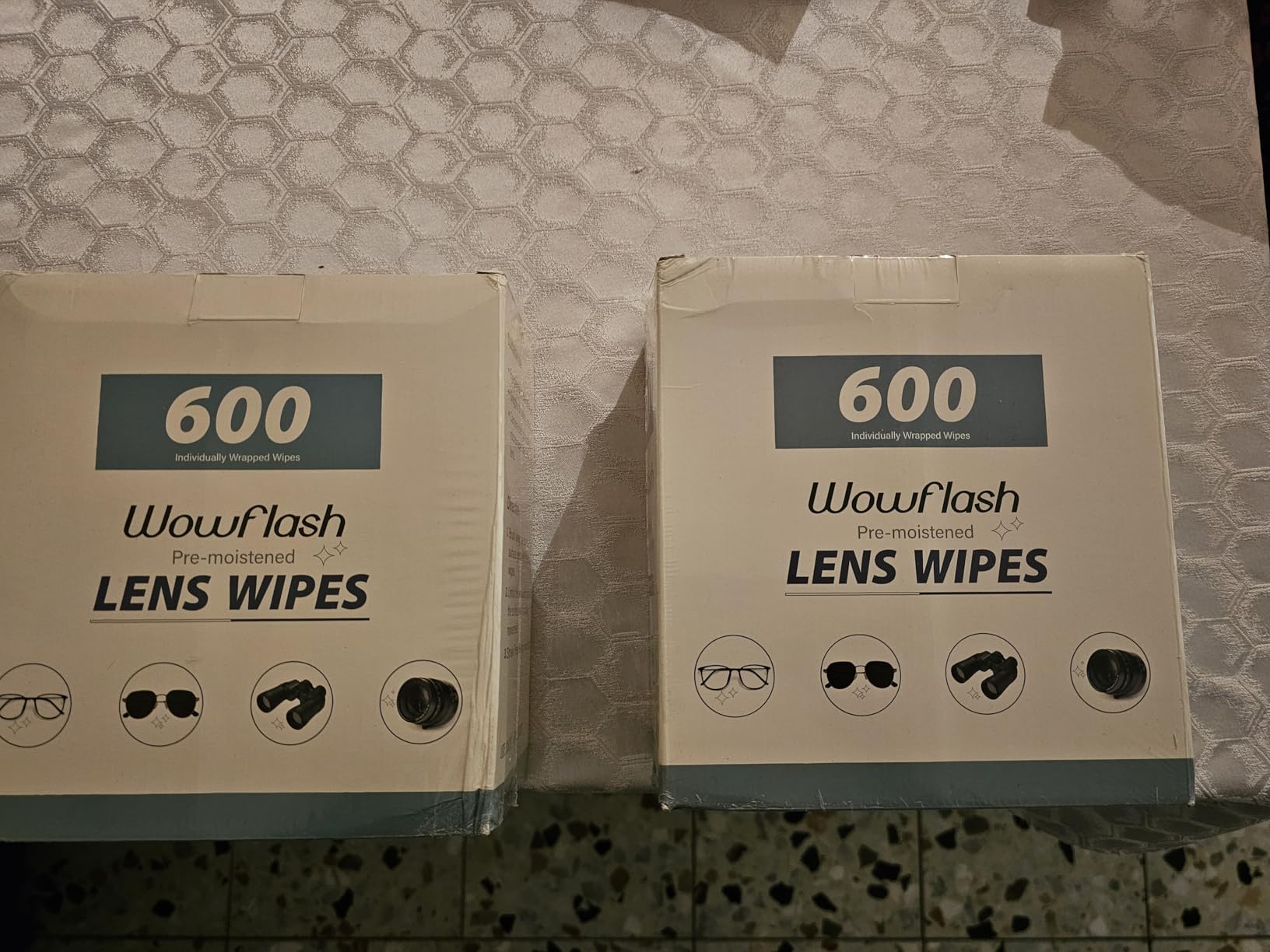200 Count Lens Wipes for Eyeglasses, Eyeglass Lens Cleaning Wipes Pre-moistened Individually Wrapped Sracth-Free Streak-Free Eye Glasses Cleaner Wipes for Sunglass, Camera Lens, Goggles customer photo 2