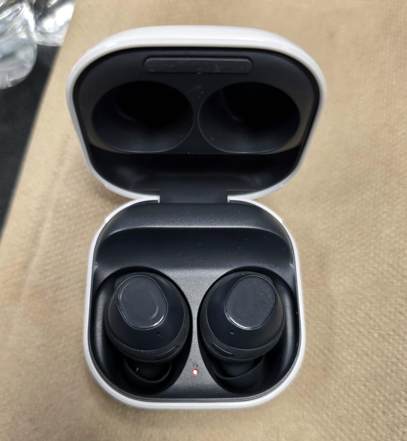 Samsung Galaxy Buds Fan Edition(FE) SM-R400, Active Noise-Cancelling, Wireless Bluetooth v5.2 Earbuds, Android 8.0 and Up - (Graphite) customer photo 1