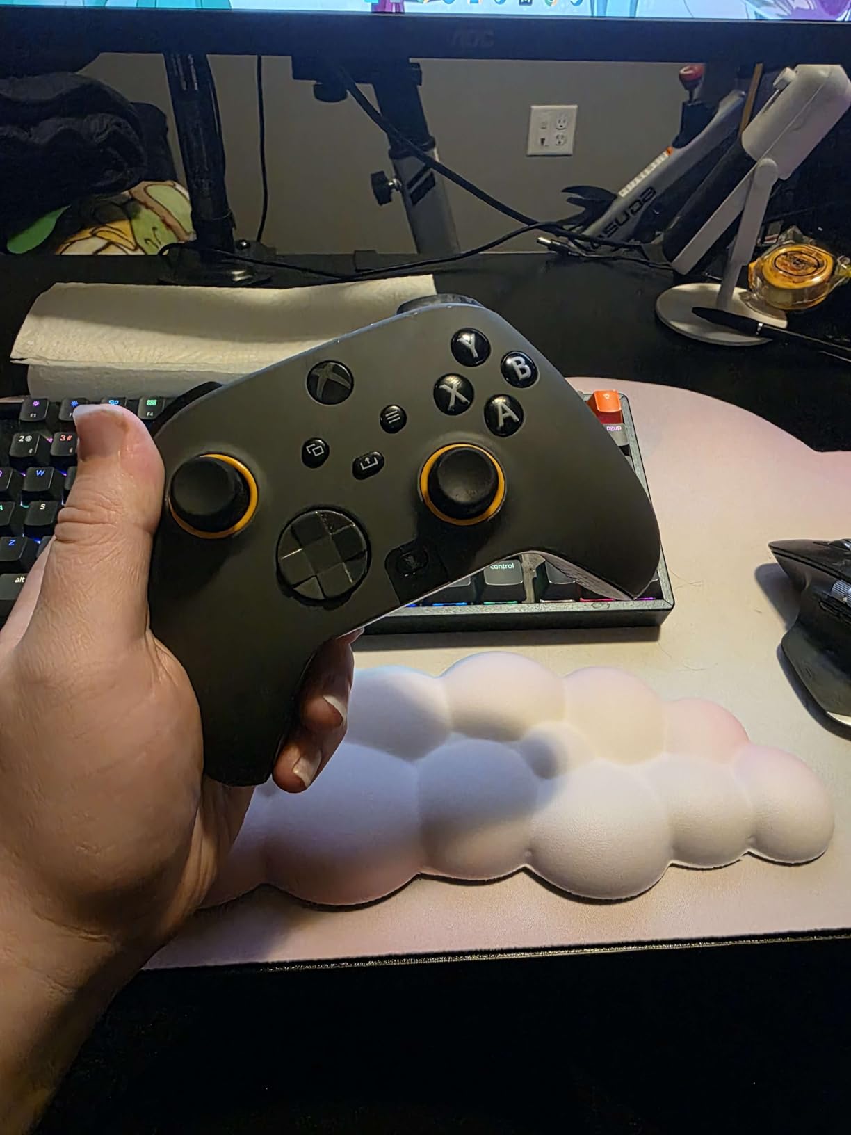 SCUF Instinct Pro Performance Series Wireless Xbox Controller - Remappable Back Paddles - Instant Triggers - Xbox Series X|S, Xbox One, PC and Mobile - White customer photo 2