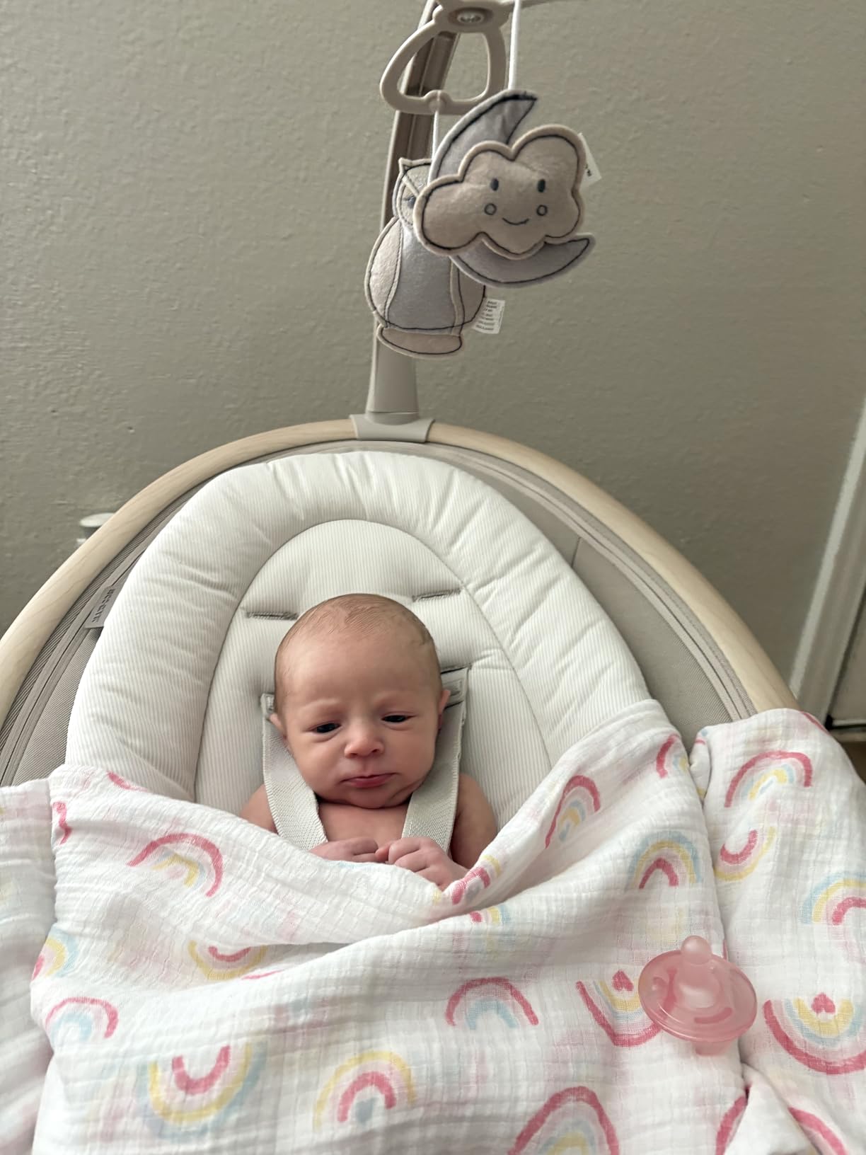 Maxi-Cosi Cassia Smart Baby Swing for Infants, Portable Foldable Swing with Music, 360 Rotation, 5 Speeds, 12 Melodies, EcoCare Fabric, Auto Motion Sensor, 2 Reclines, Classic Slate customer photo 2