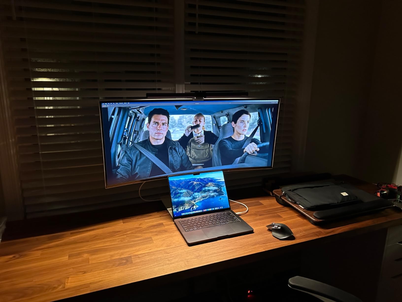 LG 38WR85QC-W 38 inch Curved UltraWide WQHD Nano IPS Monitor, 144Hz, 1ms, USB Type-C 90W, NVIDIA G-SYNC, AMD FreeSync Premium Pro customer photo 1