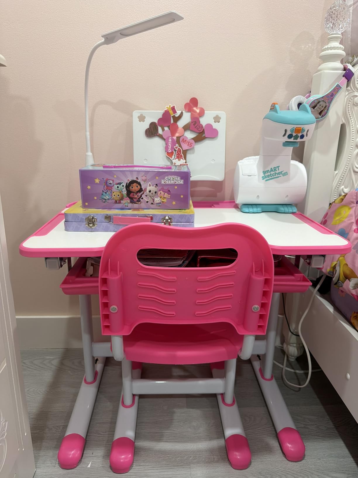 Diroan Kids Functional Desk and Chair Set, Ergonomic Height Adjustable Children School Study Desk with Tilt Desktop, Book Stand, LED Light, Metal Hook and Storage Drawer for Boys Girls (Blue) customer photo 2