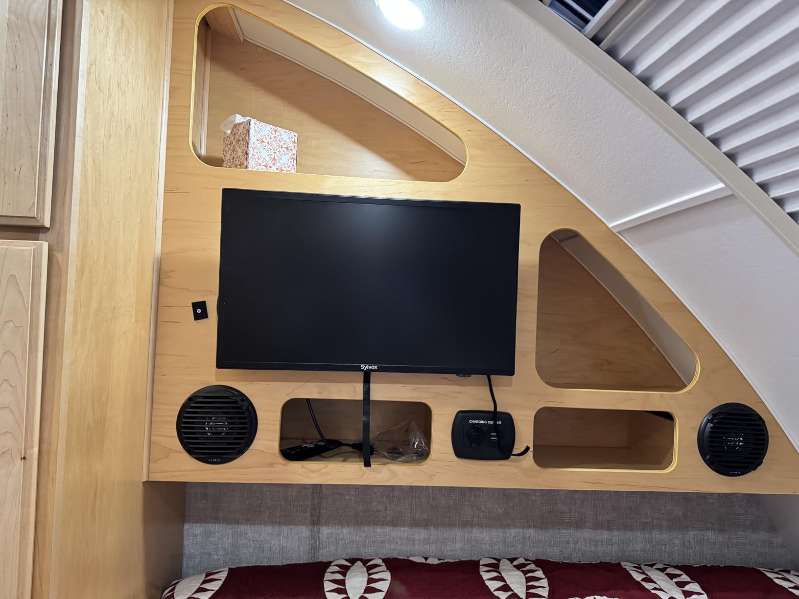 SYLVOX Smart RV TV, 32