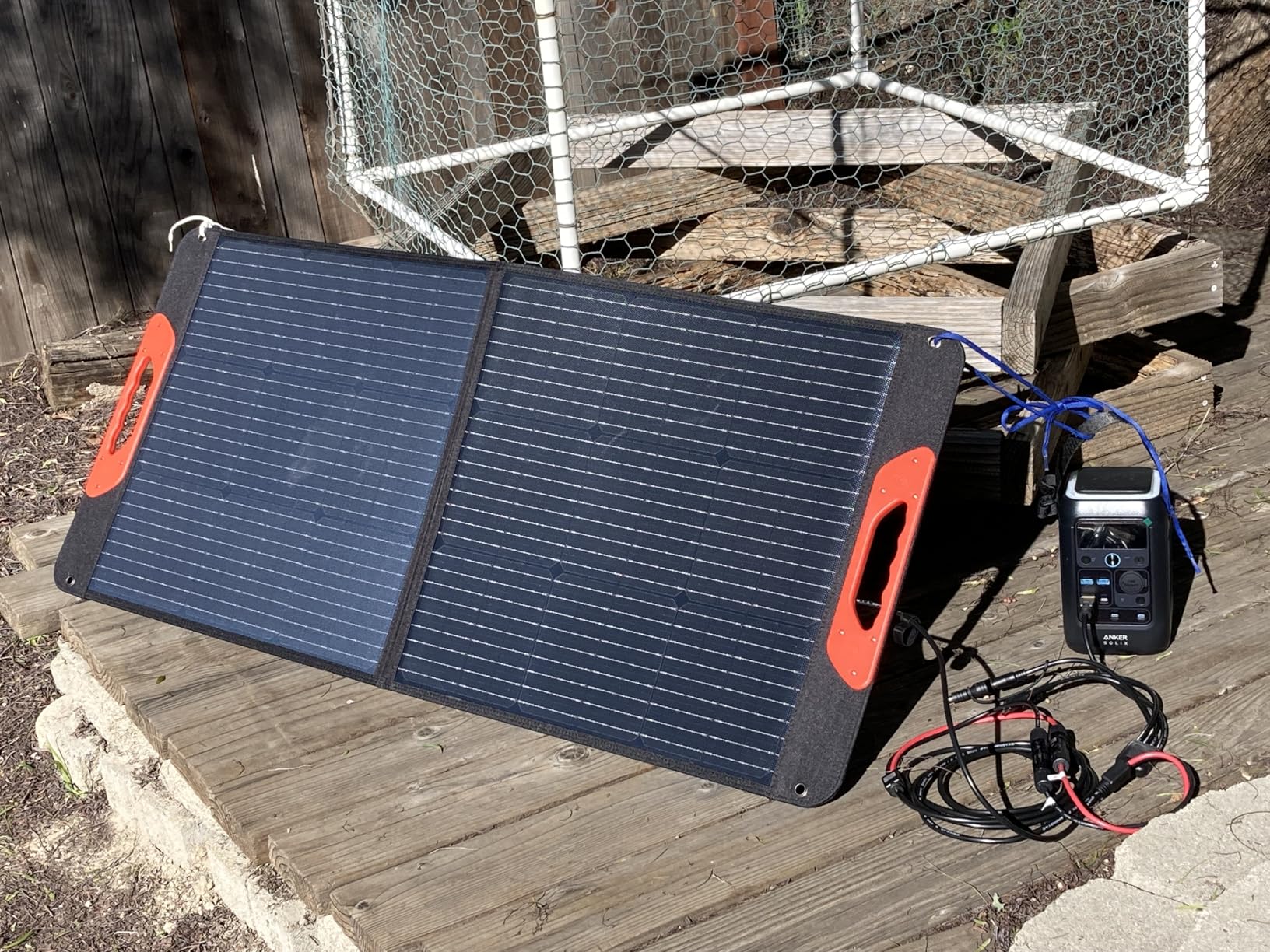 ZOUPW 100W Portable Solar Panel with 5-in-1 Cable, 23.5% Efficiency Mono Foldable Solar Charger for Jackery 300/Ecoflow River/Anker/Bluetti, IP67 Waterproof for Camping RV Off-Grid Emergency Power customer photo 2