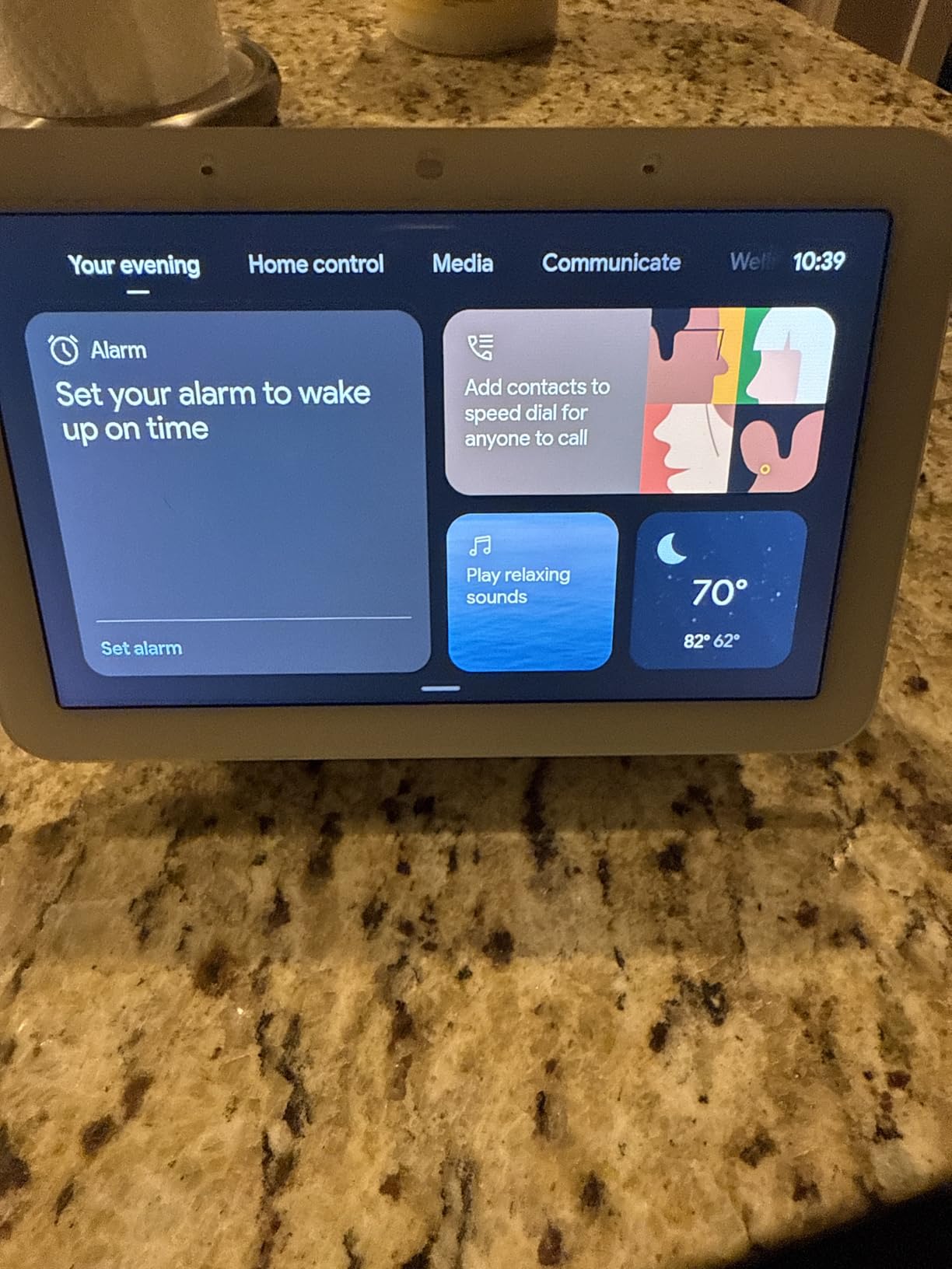 Google Smart Display 7 inch Touchscreen HD Display and Speaker with WiFi Streaming Wireless Video and Audio (2nd Gen) customer photo 2