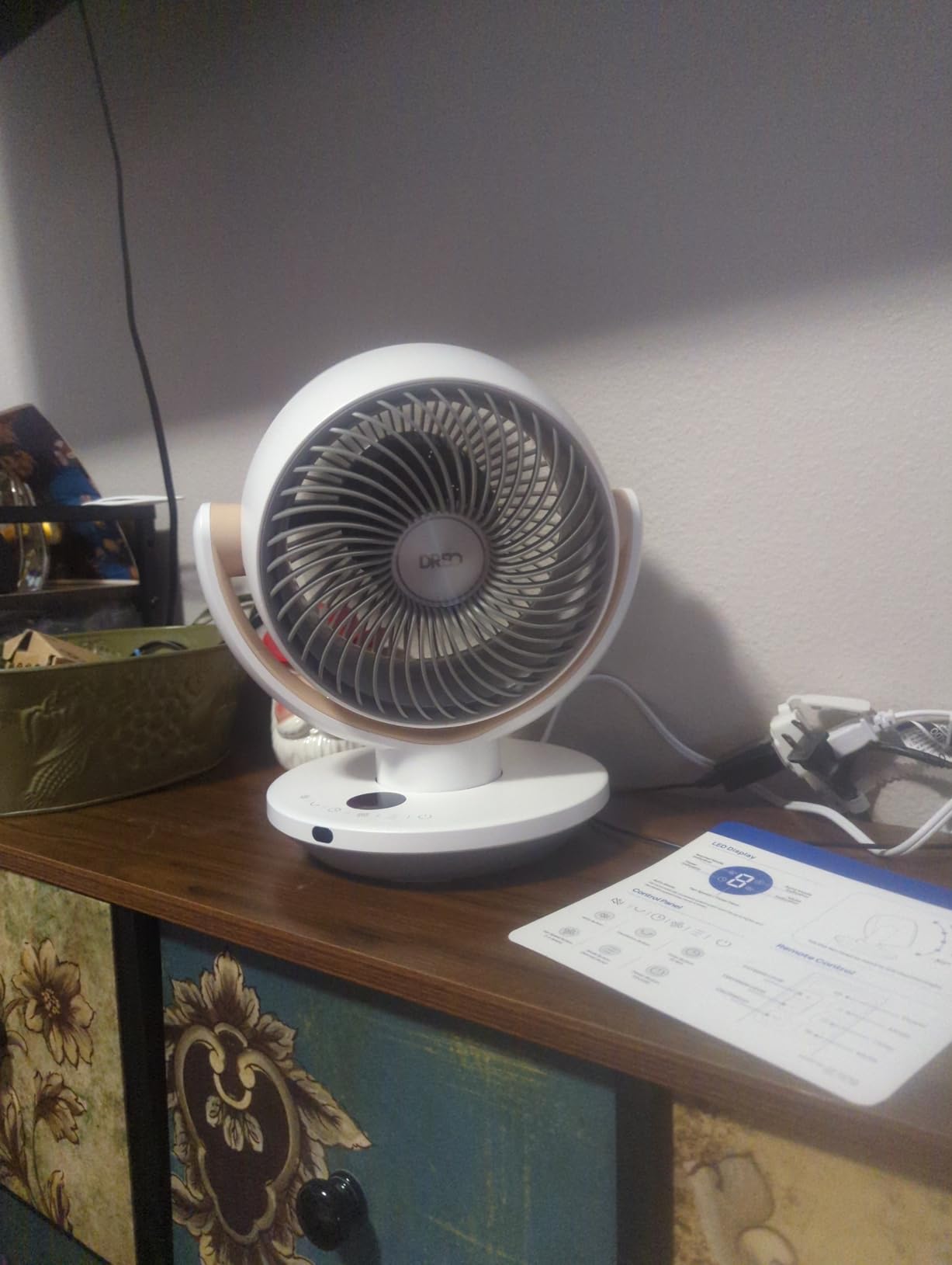 DREO Fan for Bedroom, Desk Air Circulator Fan with Remote, 11 Inch Table Fans for Whole Room, 65ft Powerful Airflow, 120° Vertical Manual +90° Oscillating, 4 Speeds, 8H Timer, Quiet Fan, Home customer photo 1