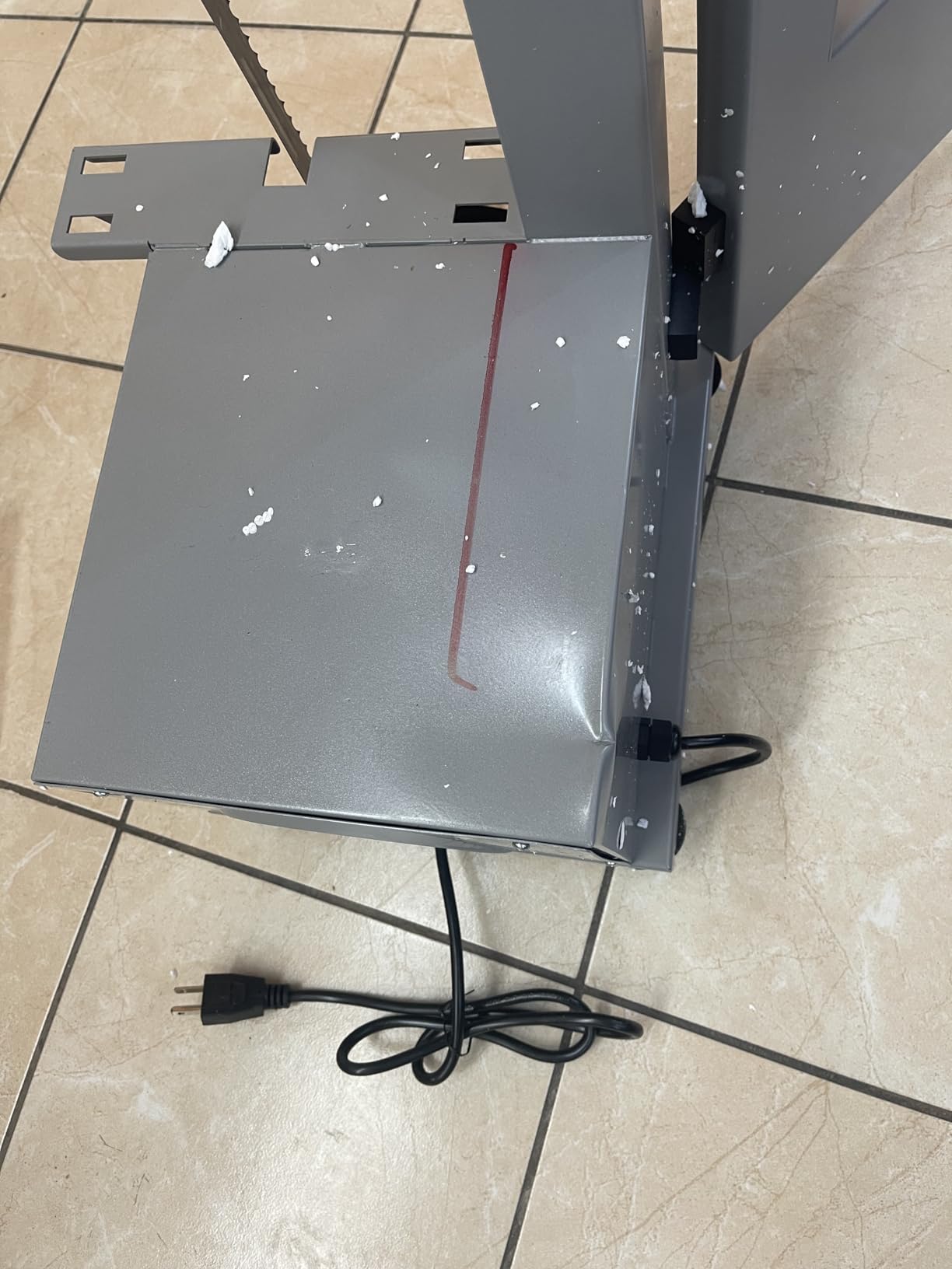 1500W Electric Meat Band Saw, Stainless Steel Tabletop Electric Cutting Machine with 8 Saw Blades, 0.04-4.3 Inch Cutting Thickness, 20x15 in Table Sawing for Chicken Fish Trotter Beef customer photo 1