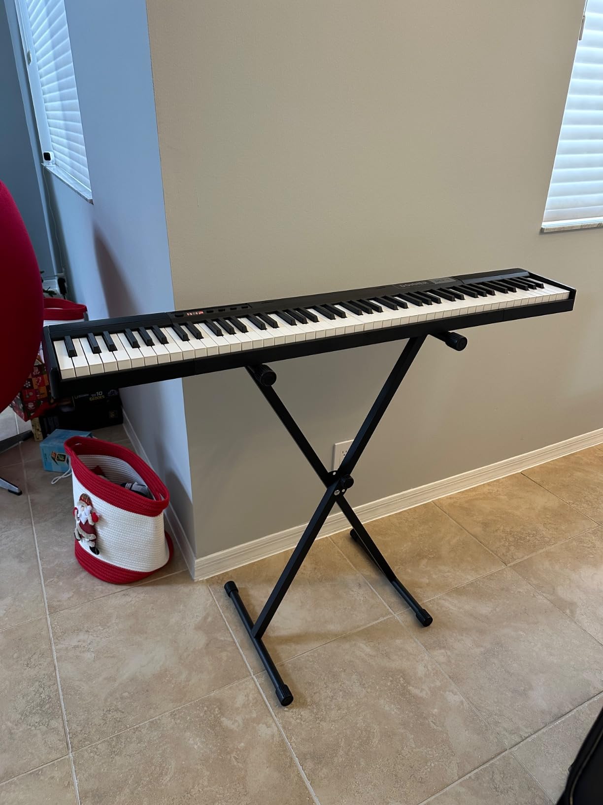 Donner Piano Keyboard 88 Keys, Beginner Digital Piano Velocity-Sensitive Keys, Portable Electric Piano with Stand, Sustain Pedal, Carrying Case and Keyboard Stickers, DEP-1 customer photo 1