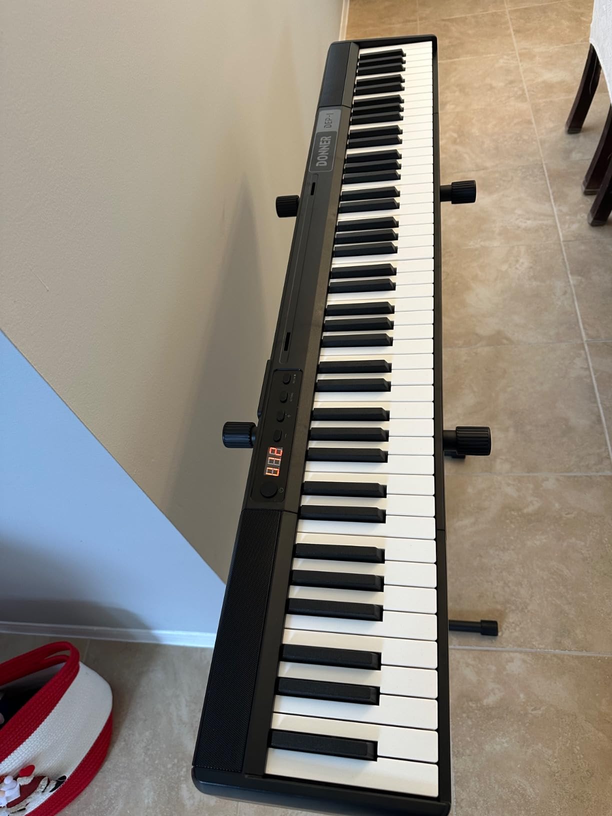 Donner Piano Keyboard 88 Keys, Beginner Digital Piano Velocity-Sensitive Keys, Portable Electric Piano with Stand, Sustain Pedal, Carrying Case and Keyboard Stickers, DEP-1 customer photo 2