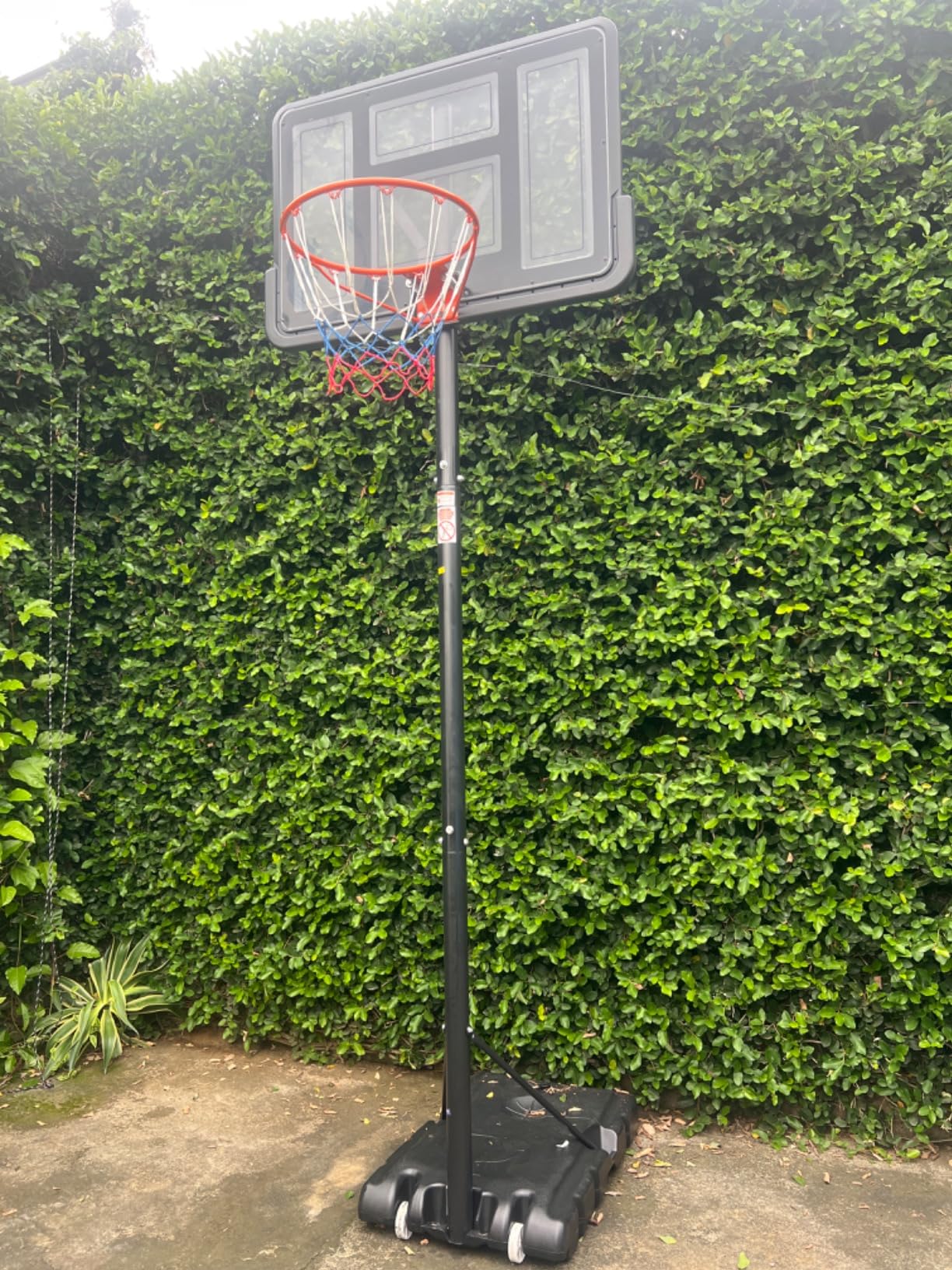 Sweetcrispy Portable Basketball Hoop Outdoor 6.1-10FT Adjustable Height, 44 Inch Shatterproof Backboard customer photo 2