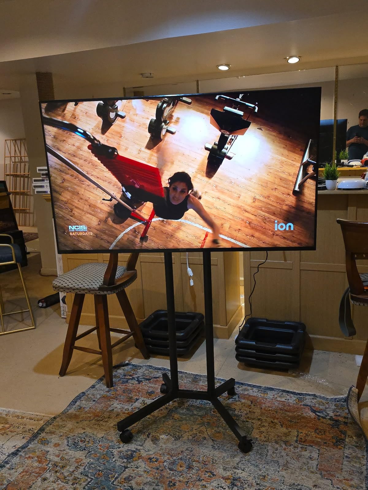 Rfiver Rolling TV Stand with Laptop Shelf, Mobile TV Stand with Upgraded Wheels for 32-75 Inch TVs, Height Adjustable Mobile TV Cart up to 88lbs, Portable TV Mount Stand for Outdoor, Home, Office customer photo 1