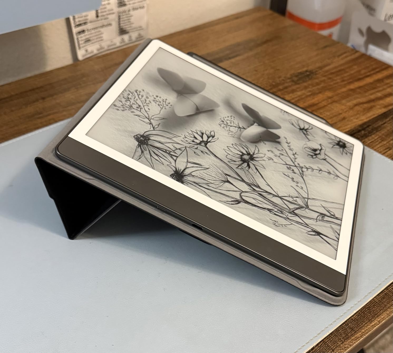 Amazon Kindle Scribe (64GB) - Your notes, documents and books, all in one place. With built-in AI notebook summarization customer photo 1