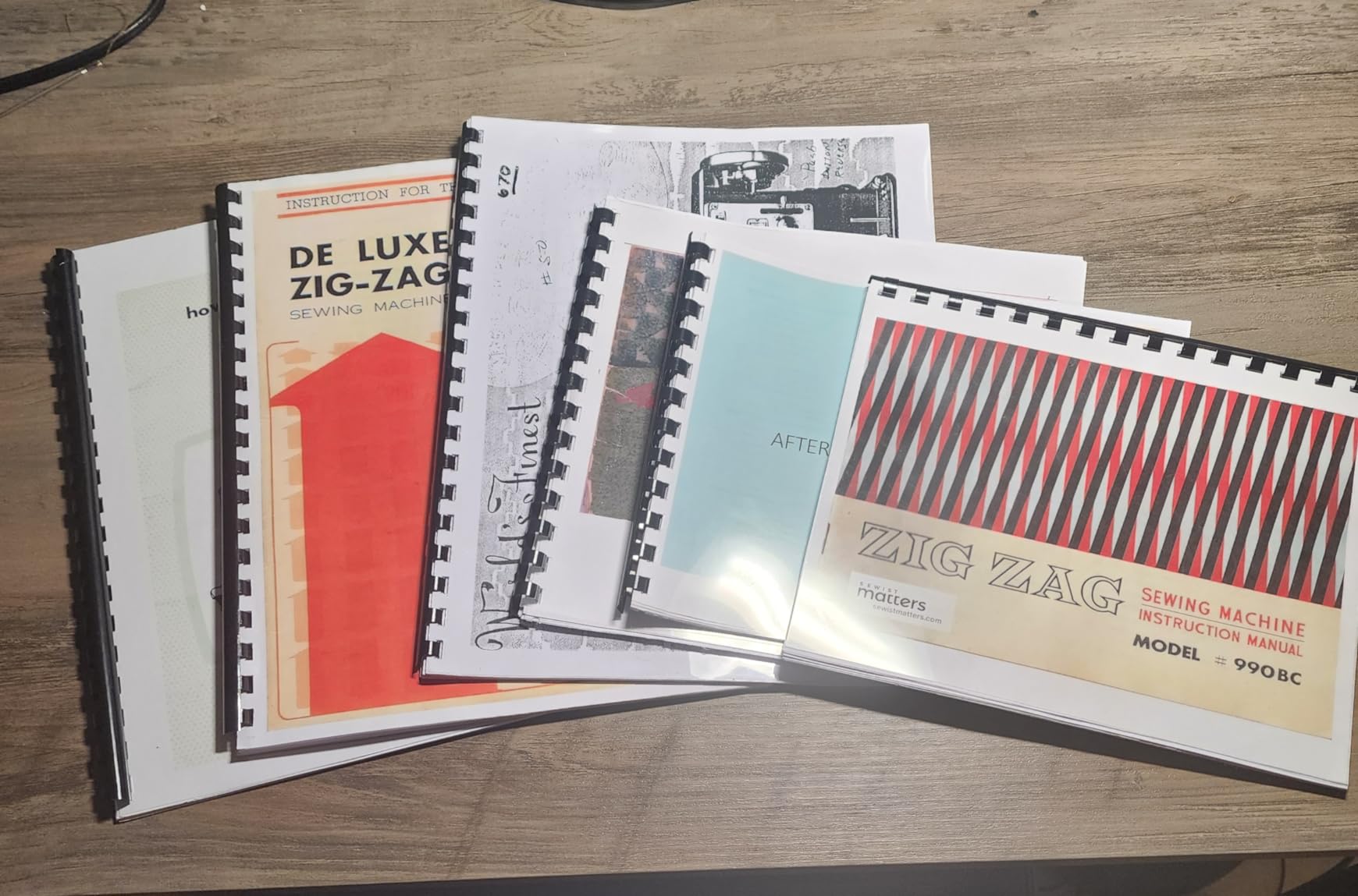 VEVOR Coil Binding Machine, Manual Book Maker 34-Holes Binding 120 Sheets, Punch Binder with Adjustable Side Margin, for Letter Size, A4, A5 customer photo 1