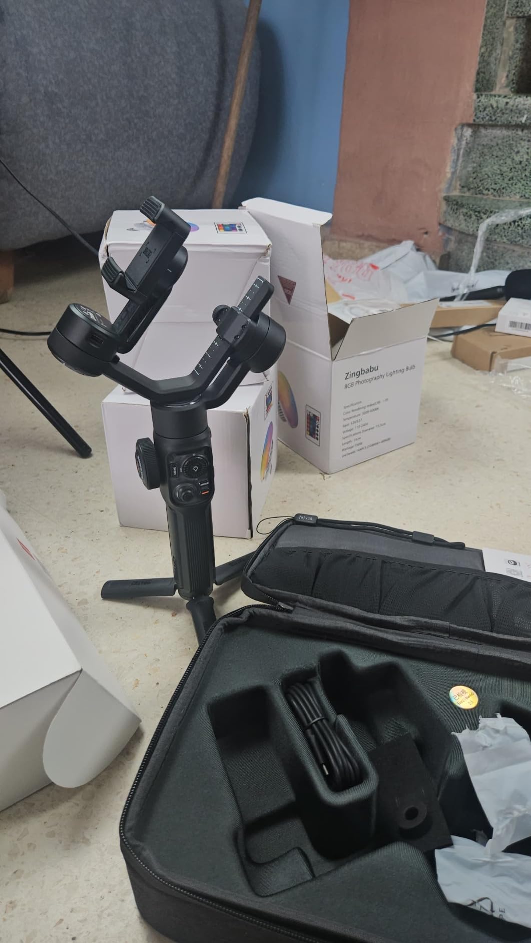 Zhiyun Smooth 5S AI Combo 3-Axis Gimbal Stabilizer for iPhone 15 Pro Max & Android Smartphone Gimbal with AI Tracker, Built-in Fill Light, Tripod customer photo 2