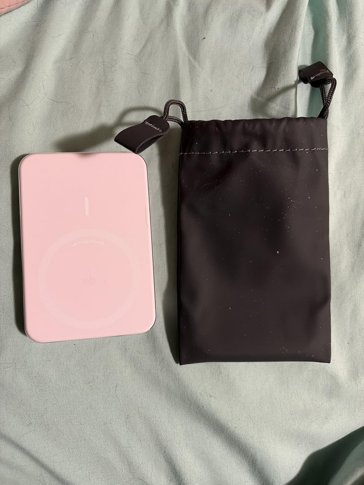 Anker MagGo Power Bank, Ultra-Slim 10,000mAh Magnetic Battery Pack, Qi2 Certified 15W Ultra-Fast MagSafe Compatible Portable Charger, for iPhone 17/16/15/14 Series customer photo 2