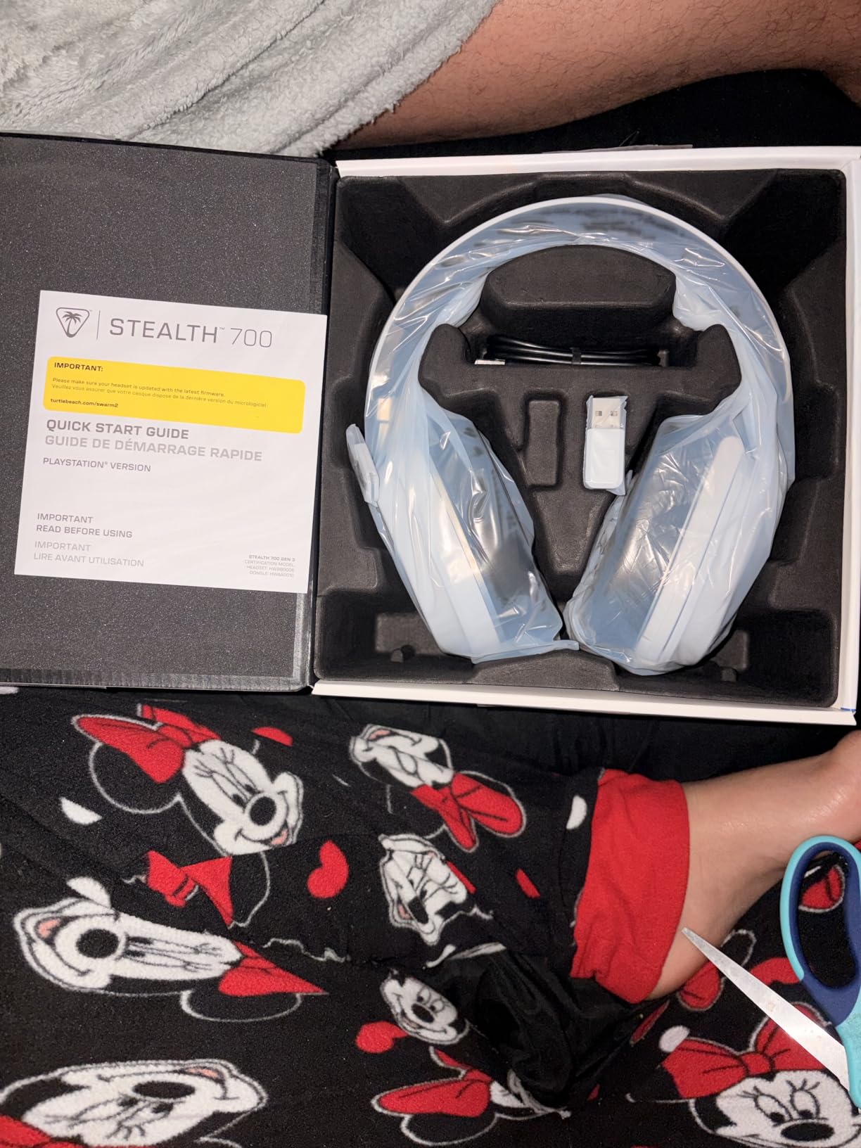Turtle Beach Stealth 700 Gen 3 Wireless Multiplatform Amplified Gaming Headset for PS5, PS4, PC, Mobile - 60mm Drivers, AI Noise-Cancelling Mic, Bluetooth, 80-Hr Battery, Dual Transmitters - White customer photo 1