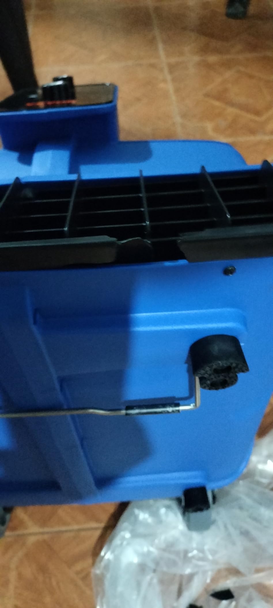 VEVOR Air Mover, 1 HP 4000 CFM Carpet Dryer for Cooling and Ventilating, Portable Floor Blower Fan customer photo 2
