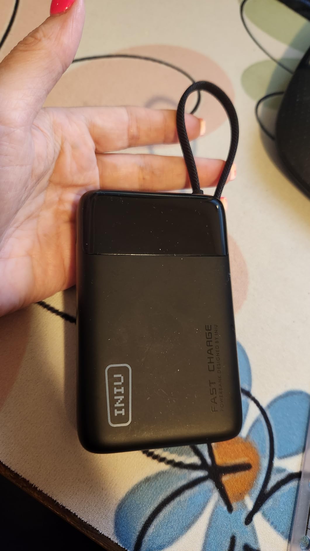 INIU 45W Portable Charger, Smallest 20000mAh Power Bank with Build in USB-C Cable, Fast Charging USB C in&Out Battery Pack, Travel Phone Charger for iPhone 17 16 15 Air Samsung S25 S24 Google iPad etc customer photo 2