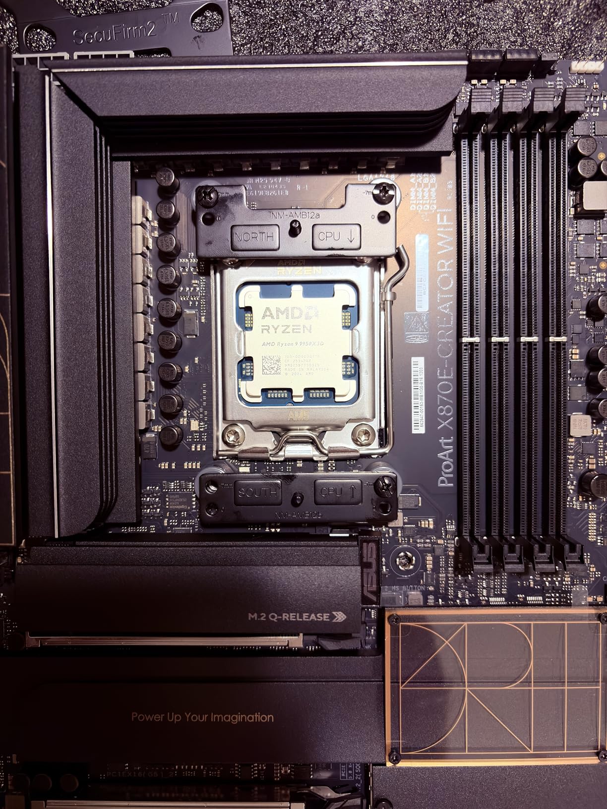 ProArt X870E-CREATOR WiFi AMD AM5 X870E ATX Motherboard PCIe 5.0 x16 Slots with Full Support for Next-gen GPUs, 16+2+2 Power Stages, DDR5, Dual USB4, 10 Gb & 2.5 Gb LAN, WiFi 7, Four M.2 Slots customer photo 1