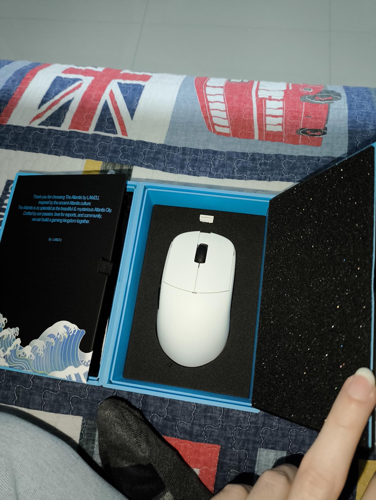 Lamzu Atlantis Mini Champion Edition Wireless Gaming Mouse,Ultra Lightweight 51g, Symmetrical, MCU Nordic 52840, PAW3950 Sensor,Dustproof Encoder, Optical Switch, 8K Polling Rate Compatible-White customer photo 1