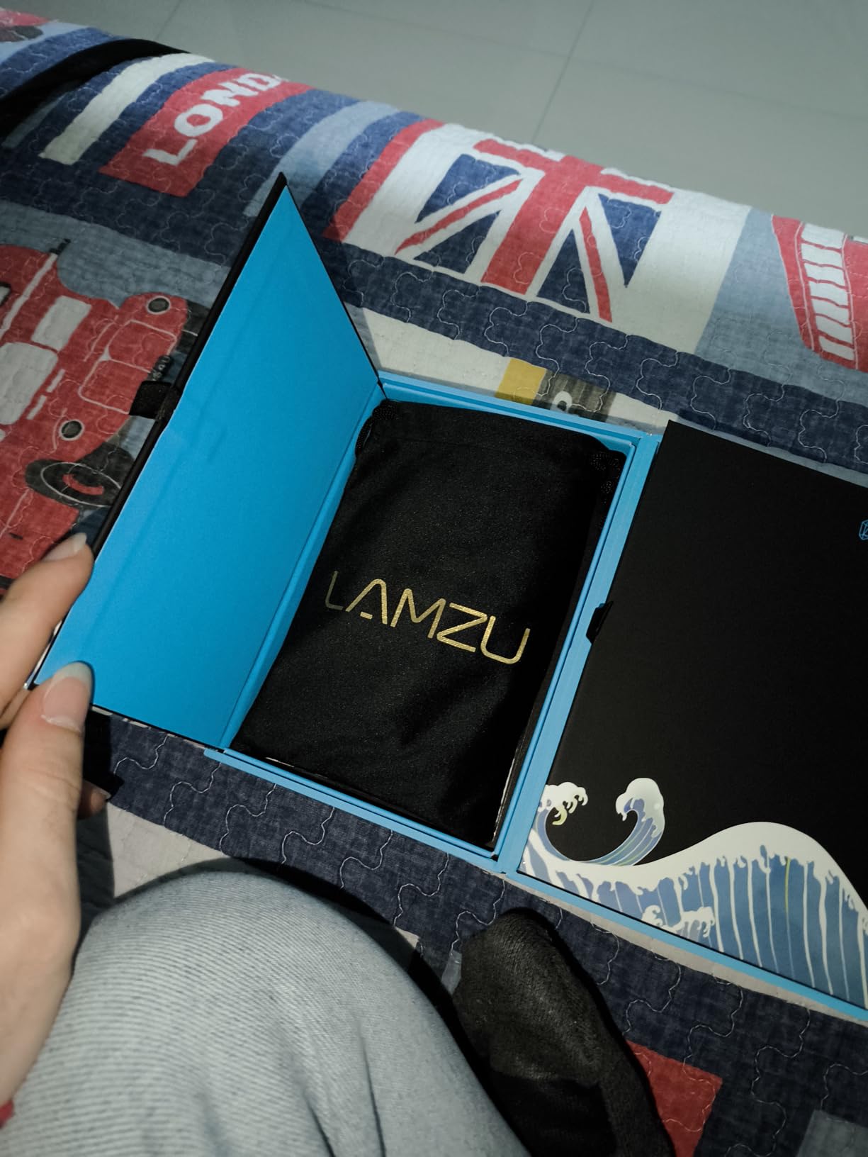 Lamzu Atlantis Mini Champion Edition Wireless Gaming Mouse,Ultra Lightweight 51g, Symmetrical, MCU Nordic 52840, PAW3950 Sensor,Dustproof Encoder, Optical Switch, 8K Polling Rate Compatible-White customer photo 2