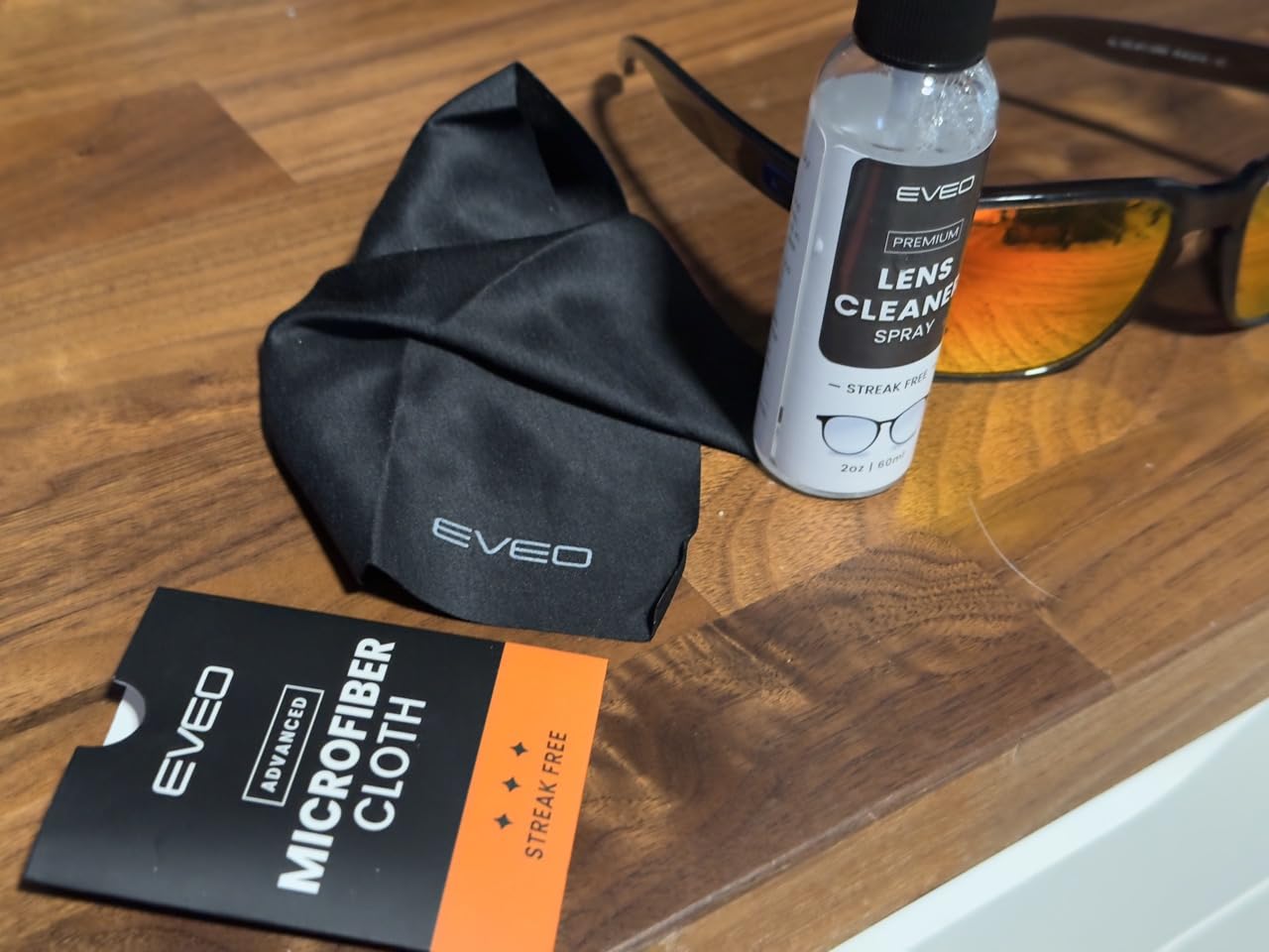 EVEO Glasses Cleaner Spray - Eyeglass Cleaner (No Streaks)| x2 Eye Glass Cleaners Spray + x2 Lens Cleaner Microfiber Cleaning Cloth, Glasses Cleaning Kit Eye Glasses Cleaner Spray & Cloth - 4oz(2ozx2) customer photo 2