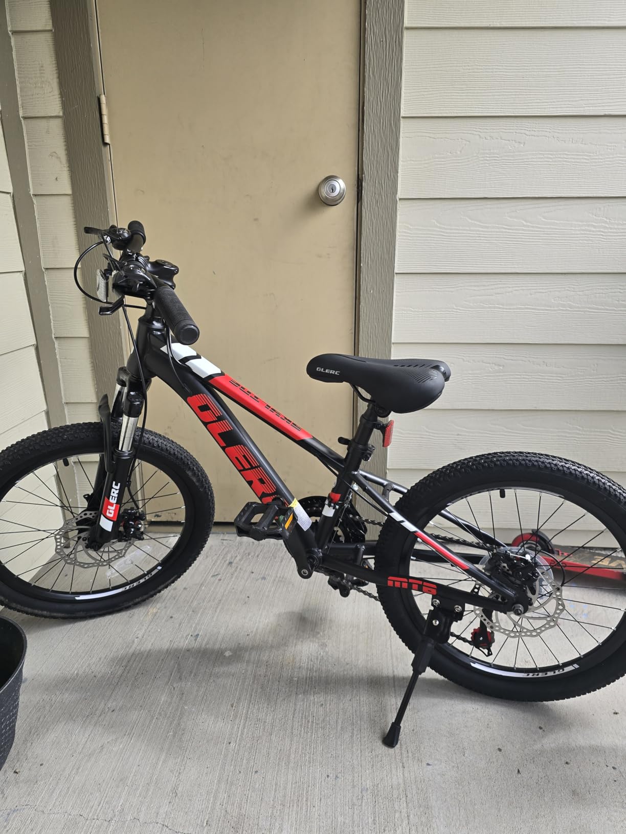 Glerc 20 24 Inch Kids Bike, Kids Mountain Bike for Boys and Girls Ages 6-15, 21-Speed Skyline Bicycle with Front Suspension and Disc Brakes customer photo 1