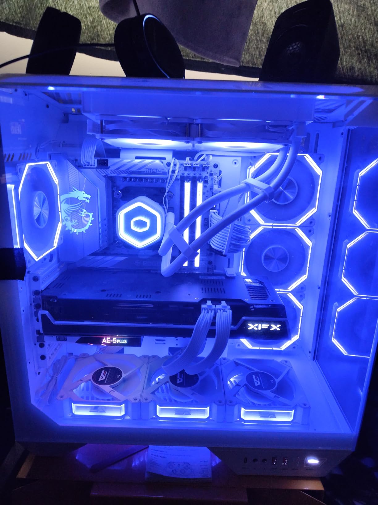 darkFlash Full-Tower ATX Gaming PC Case, Back Plug-in Motherboard, Vertical GPU Mounting, Dual-Chamber, Panoramic Glass, Up to 2 x 360mm Radiators, RTX 40 Compatible (DY470) - 4 PWM ARGB Fans, Black customer photo 1
