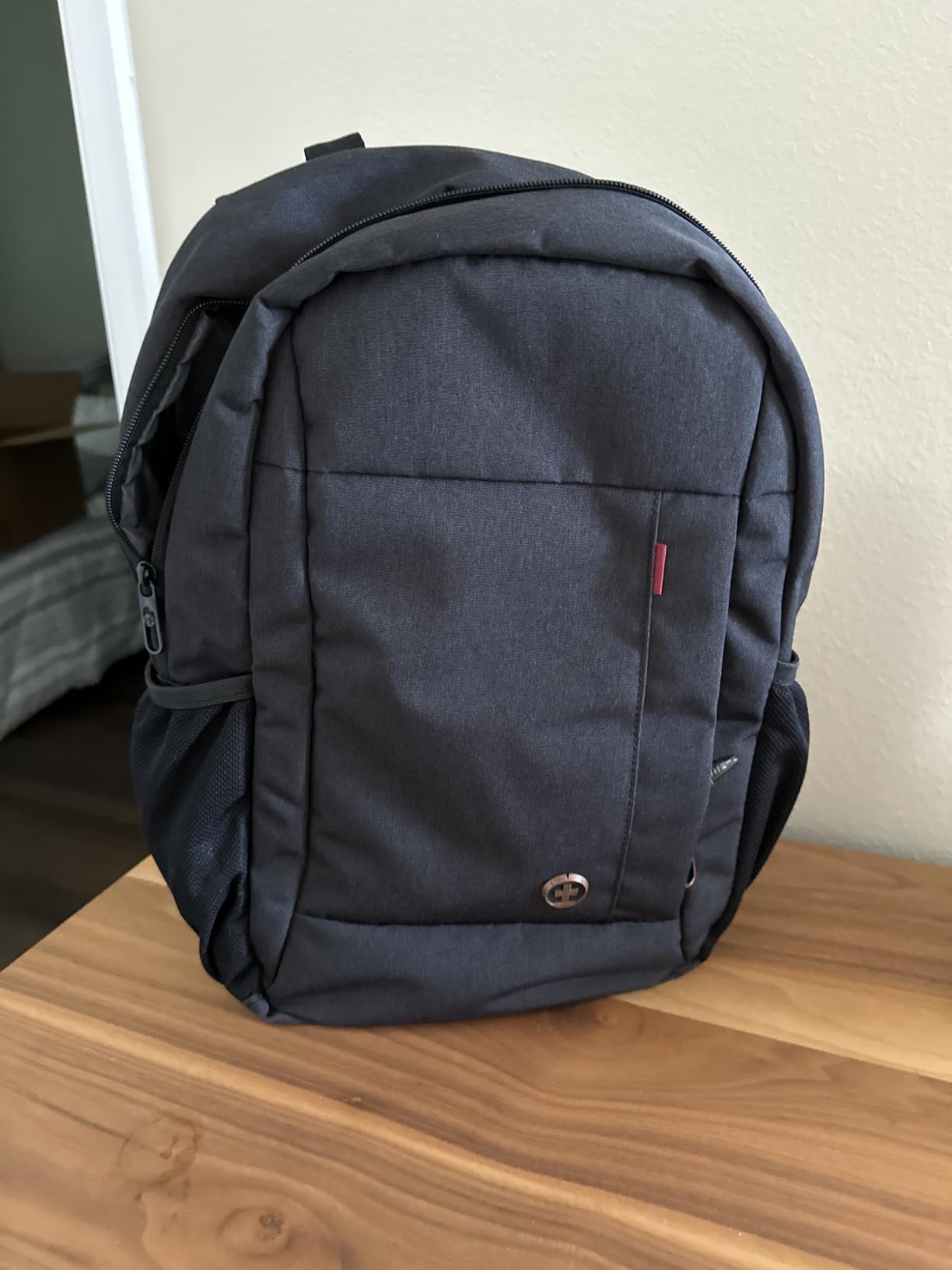 Swissdigital Design Laptop Backpack, Travel Backpack with USB Charging Port Fits 15.6 inches Computer, 31L College School Bookbag for Men, Black | SD803-01 customer photo 1