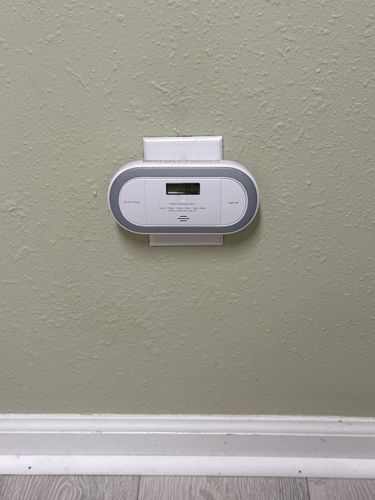 X-Sense Wi-Fi Plug-in Carbon Monoxide Detector with AAA Battery Backup, No-Cost App Notifications, XC0C-iA customer photo 2