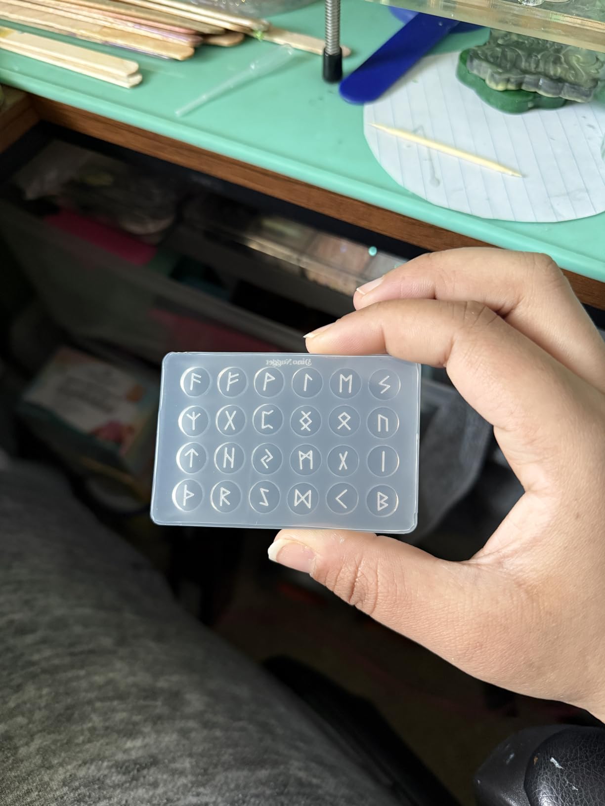 LET'S RESIN Silicone Mold Making Kit 36oz, 20A Flexible & Bubble Free Silicone Rubber, Translucent & 4H Fast Cure customer photo 1
