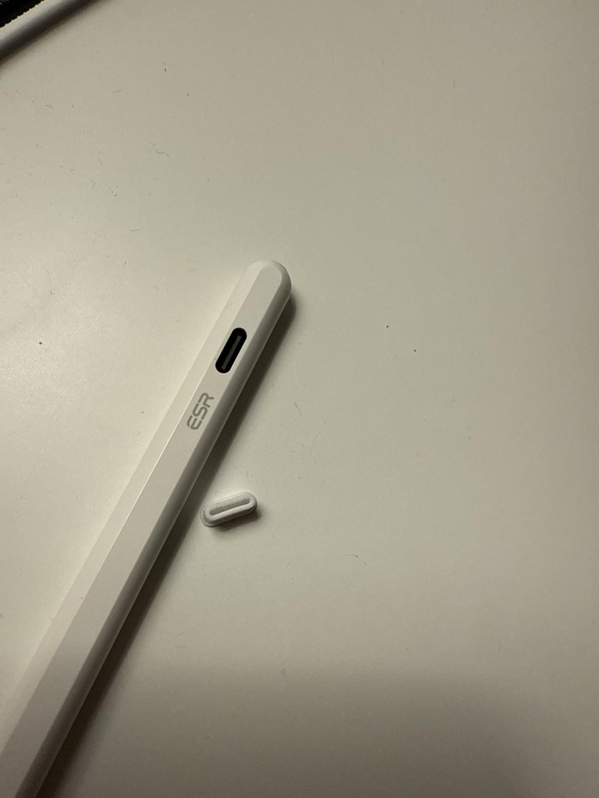 ESR Geo Digital iPad Pencil Findmy Compatible with Apple iPad 2018-2026,with Easy Shortcuts for Apple iPad A16/10/9/8 & Air 13/11 & Pro 12.9/13/11 & Mini 7/6/5,White(No Wireless Charging) customer photo 2