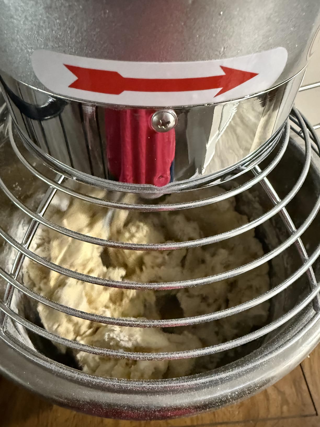 LEEVOT Commercial Food Mixer 15 Qt with 3-Speed Adjustment, 600W Commercial Mixer with Timer, Heavy Duty Commercial Dough Mixer with Stainless Steel Bowl, Suitable for Bakeries and Pizzerias customer photo 1