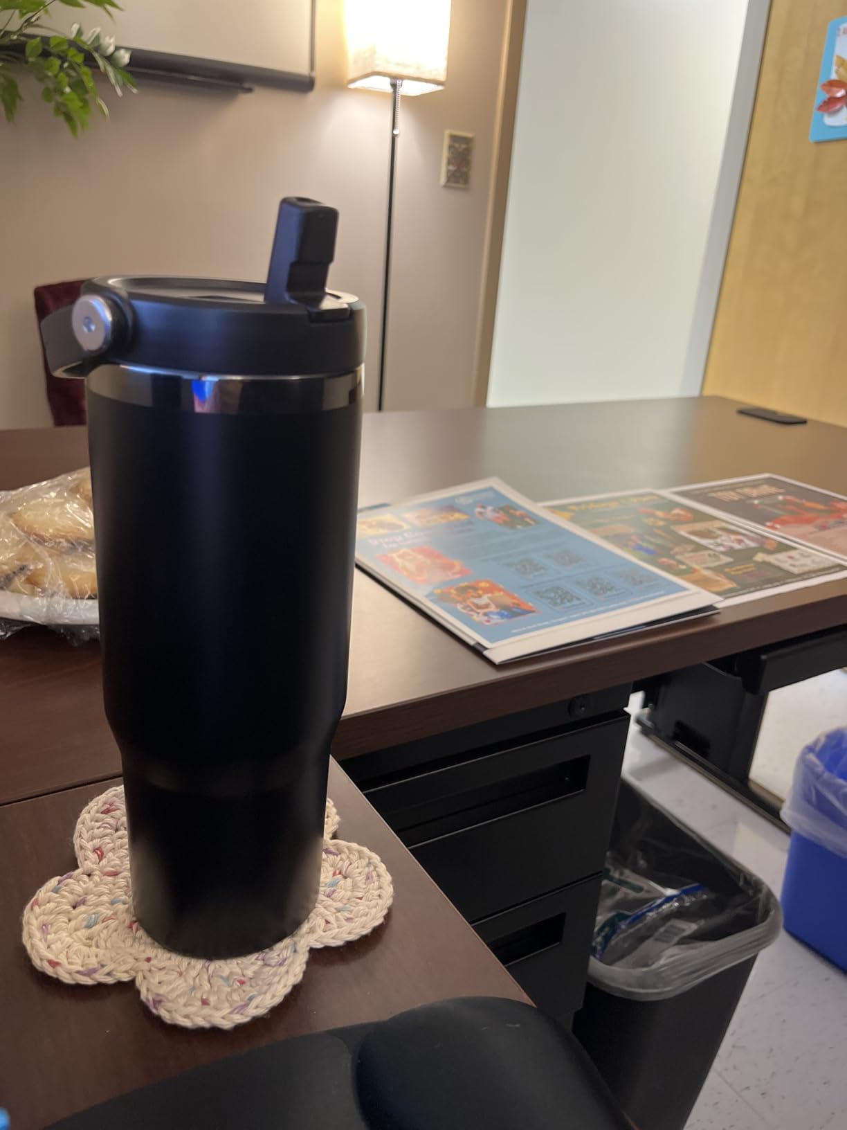 30 oz Tumbler Bulk with Top Handle, Double Wall Vacuum Insulated Tumbler with Flip Straw, Travel Coffee Mug 30oz Powder Coated Cup for Laser Engraving (Black,8 pack) customer photo 2