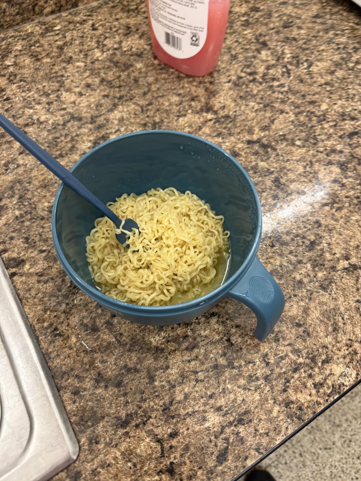 Layron Large Ramen Bowl, Ramen Noodle Bowls Microwavable 45 oz, Ramen Cooker, Microwave Pasta Cooker, Ramen Bowl Microwave Gift for College Boys Girls Male Female Dorm Room (Black) customer photo 2