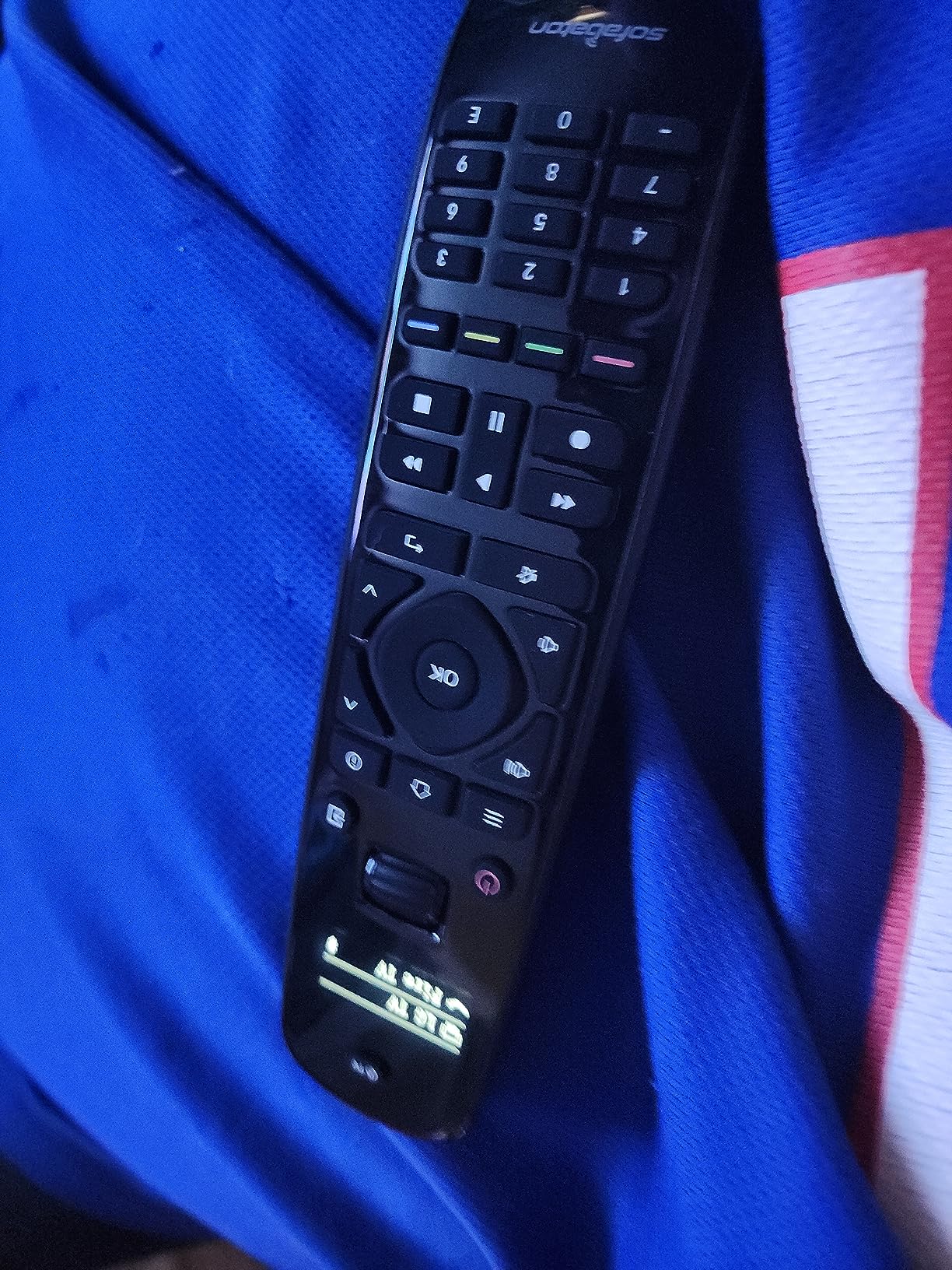 SofaBaton U2 Universal Remote with Backlit Button and Upgraded Scroll Wheel, All in One Universal Remote Control with App Control, Custom Macros for Smart TVs, Sound Bar, DVD/Blu-ray Players and More customer photo 2