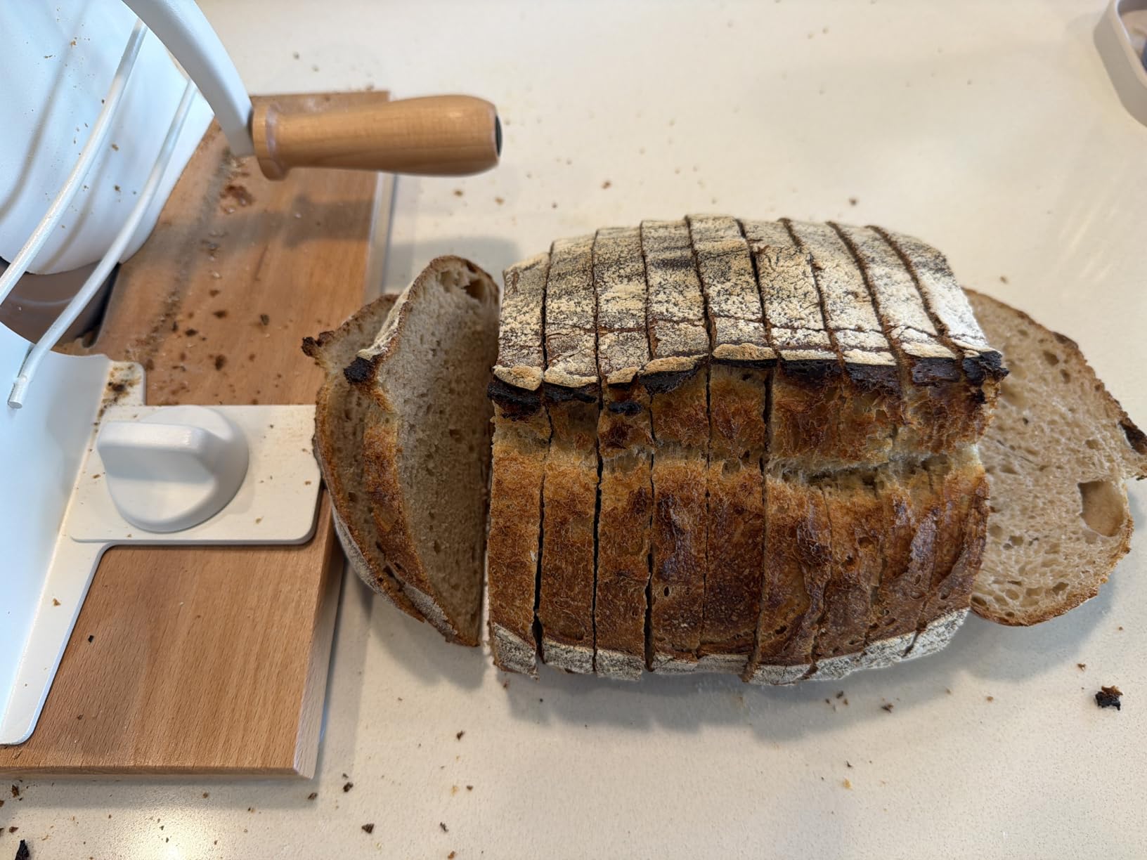 SOWKIPE Manual Bread Slicer with Hand Crank, Classic Home Bread Slicer for Homemade Sourdough, Rotary Slicer with Adjustable Thickness, Premium Stainless Steel & Powerful Suction Cups (White) customer photo 2
