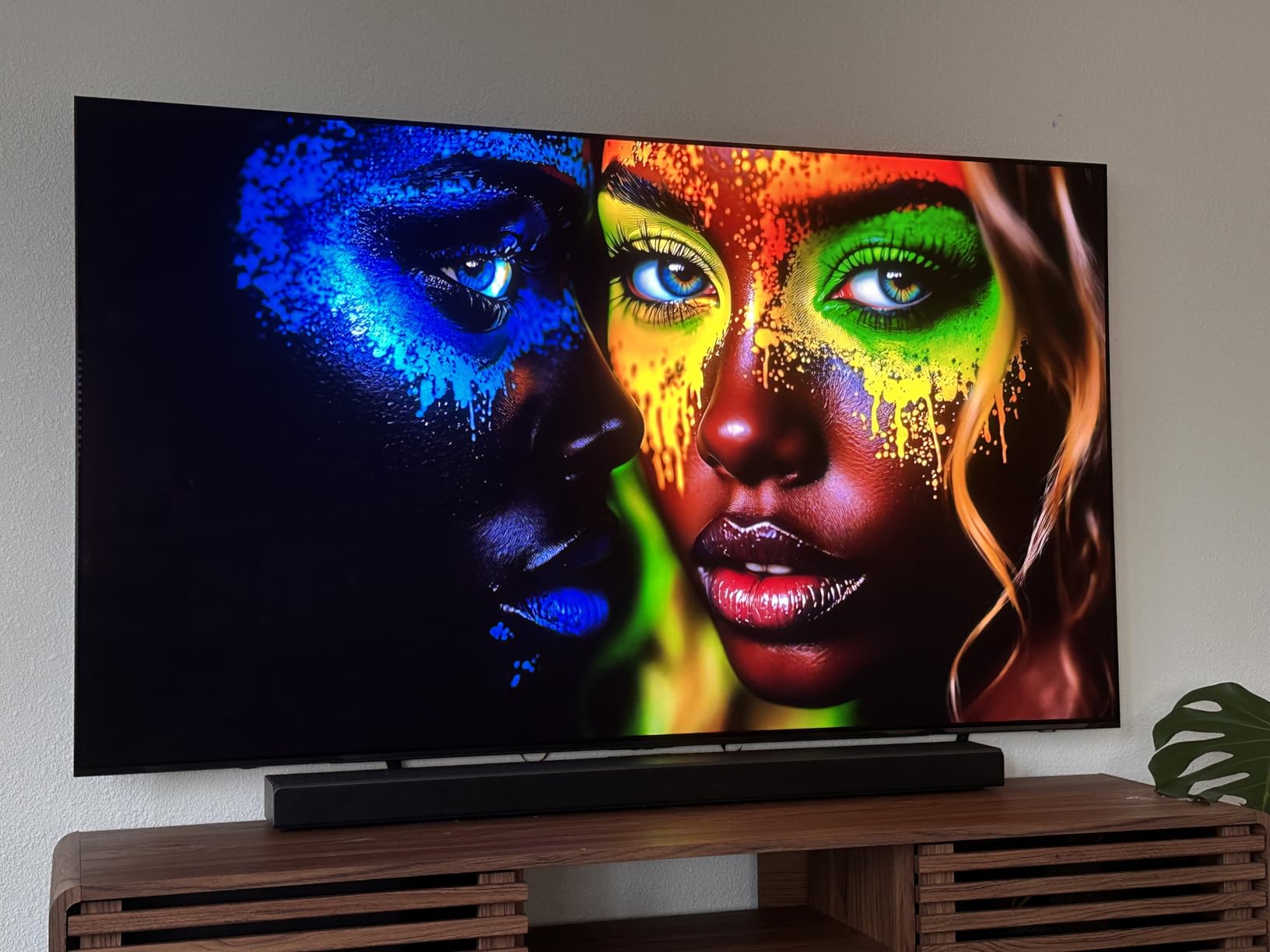 Samsung 55-Inch Class S90F Smart TV (2025 Model, 55S90F), NQ4 Gen3 Processor, Upscaling Pro, HDR+, Motion Xcelerator 144Hz, Vision, Alexa Built-in customer photo 1